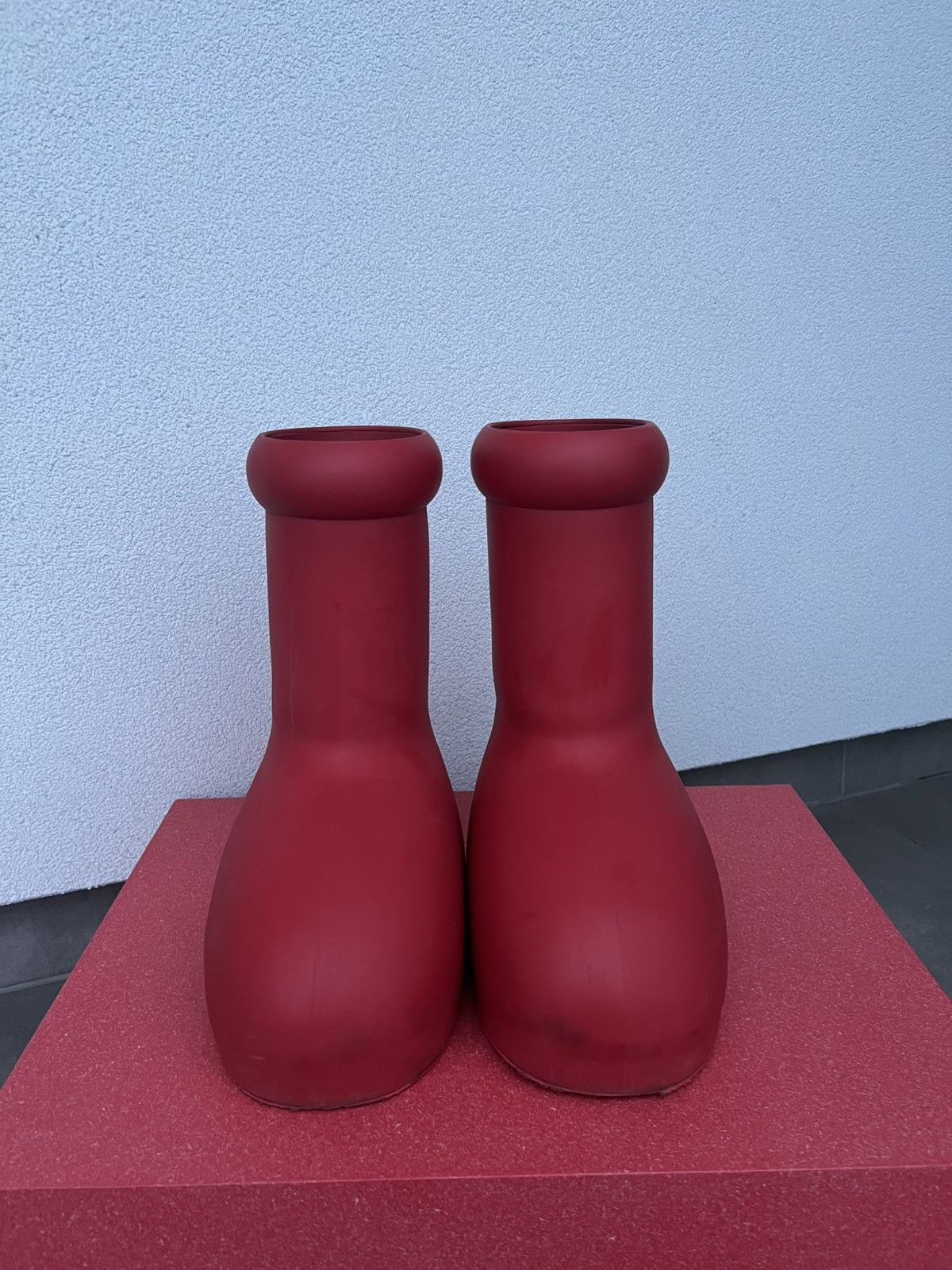 MSCHF Big red boots Size US 10 / EU 43 - 3 Thumbnail