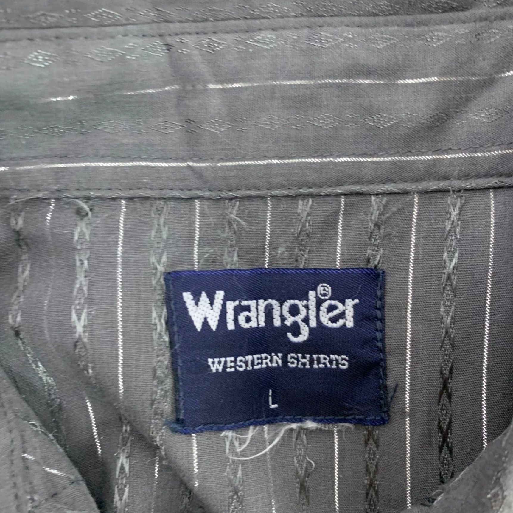 Wrangler Wrangler Western Shirt Mens Large Grey Silver Metallic Pinstripe Snap Front Size US L / EU 52-54 / 3 - 4 Thumbnail