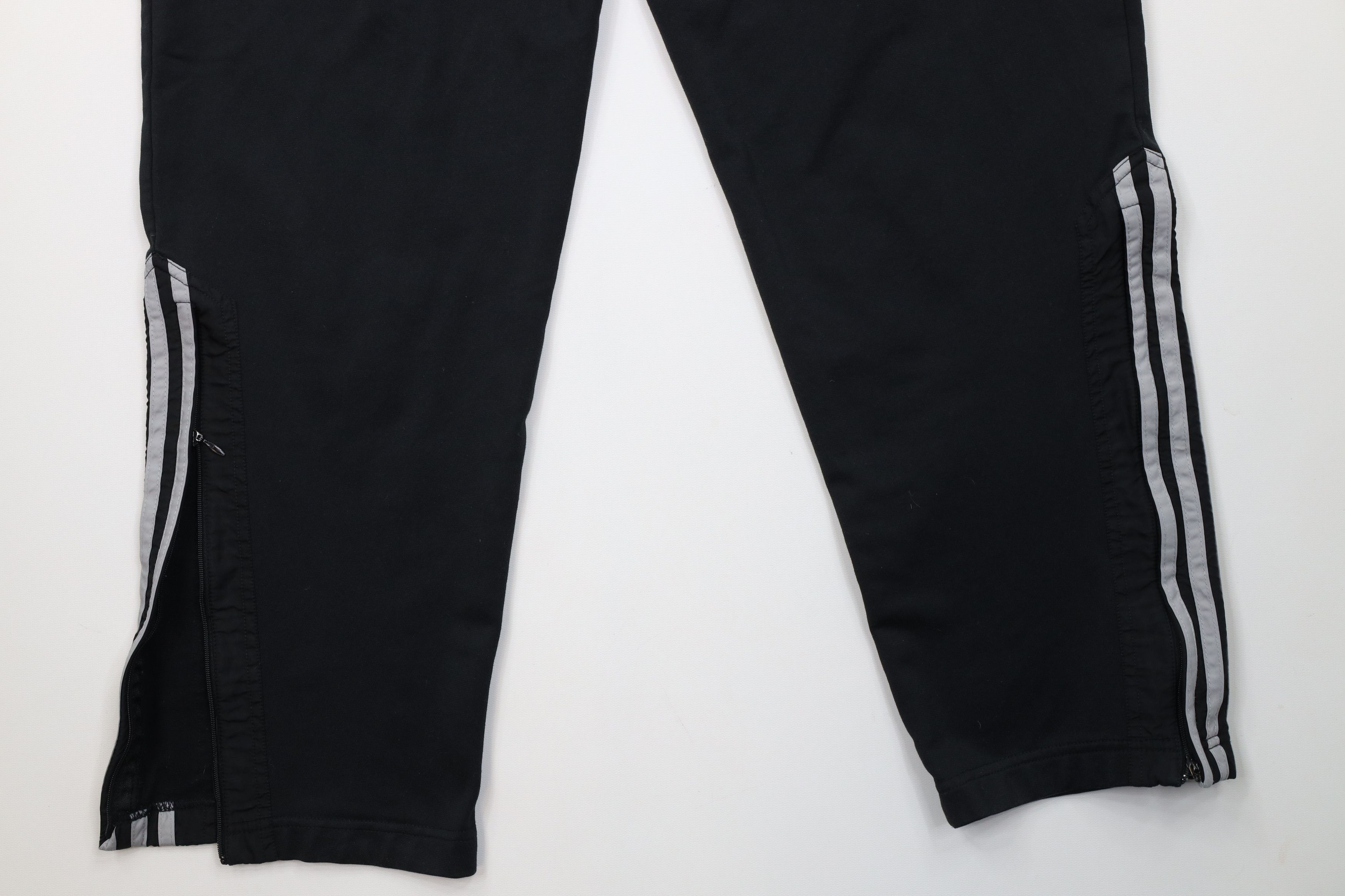 Adidas Vintage 90s Adidas Tapered Leg Soccer Warm Up Sweatpants Size US 34 / EU 50 - 13 Thumbnail