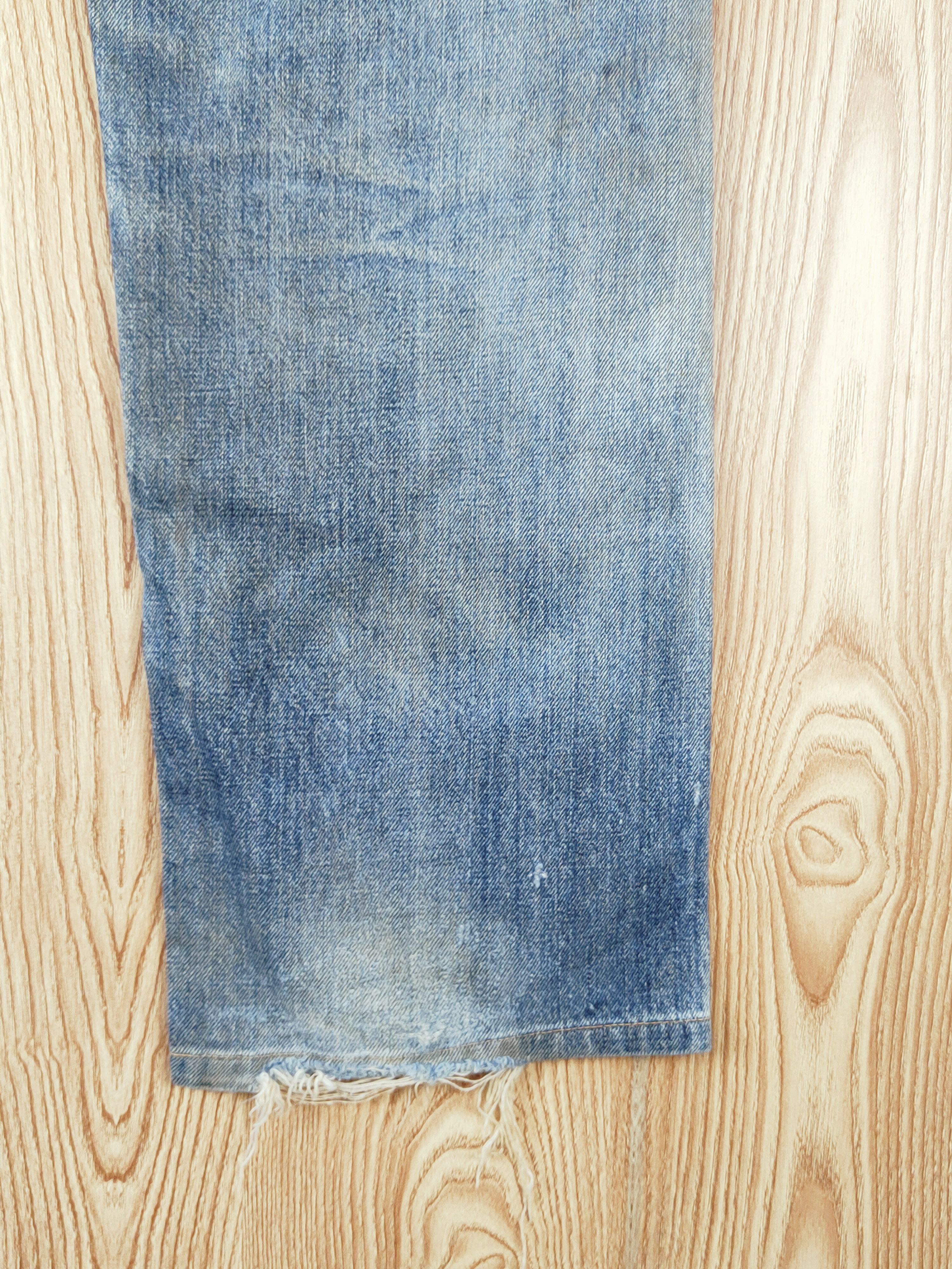 Levi's Levi's Big E light wash Faded Distressed grunge denim #W932 Size US 31 - 12 Thumbnail