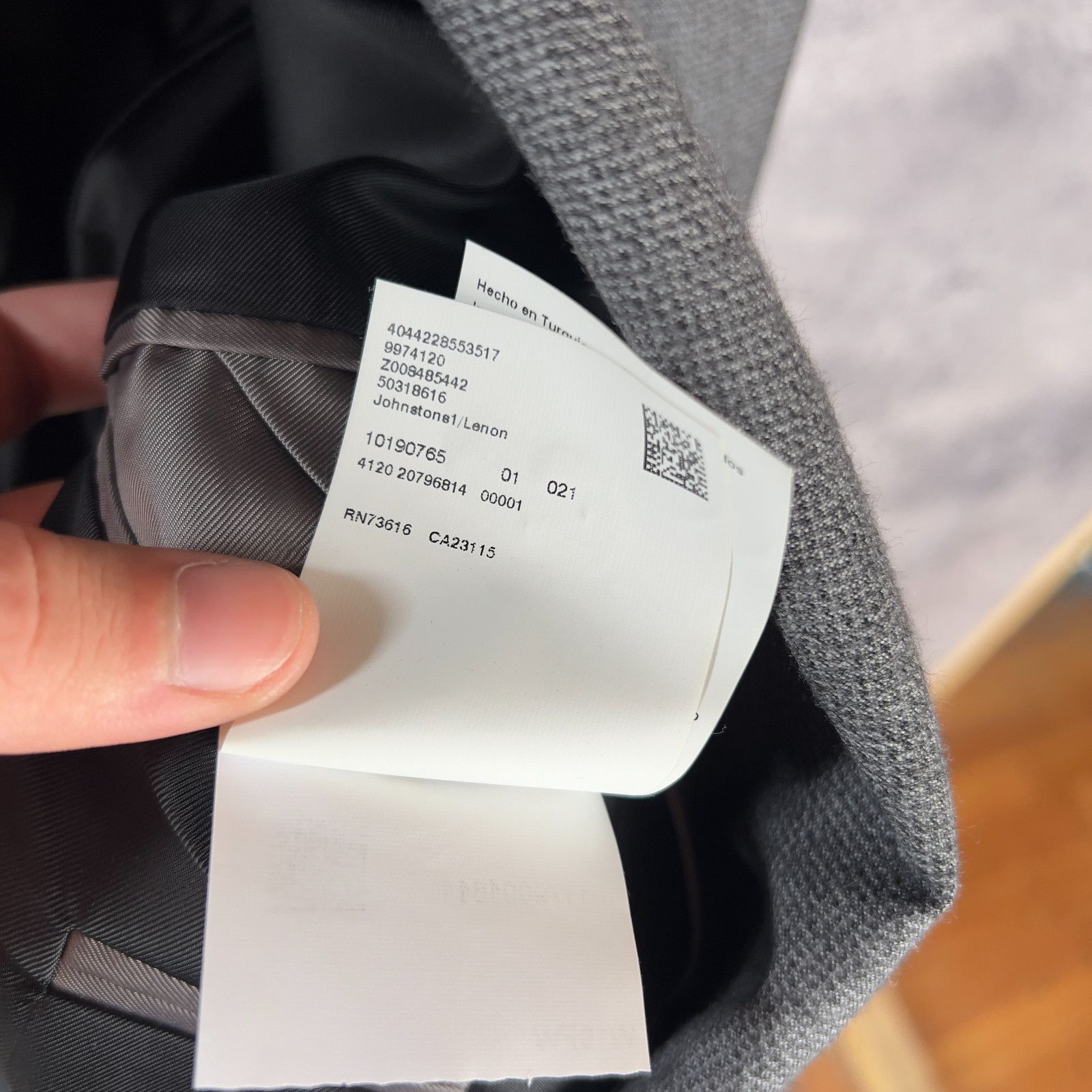 Hugo Boss Hugo Boss Men's Blazer Size US 38R Gray Cupro Long Sleeve` Size 38R - 10 Thumbnail