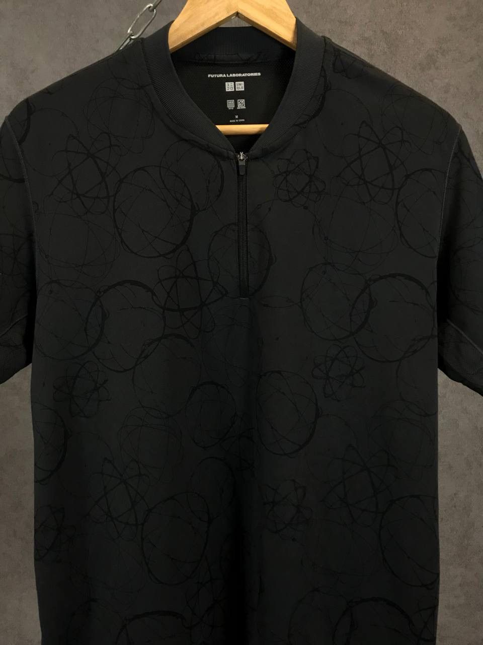Futura × Uniqlo Futura Laboratories x Uniqlo art designer zip tee Size US M / EU 48-50 / 2 - 3 Thumbnail