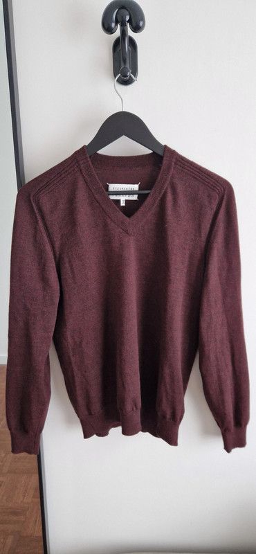 Image of Maison Margiela V Neck, Raglan, Size Small in Bordeaux, Men's