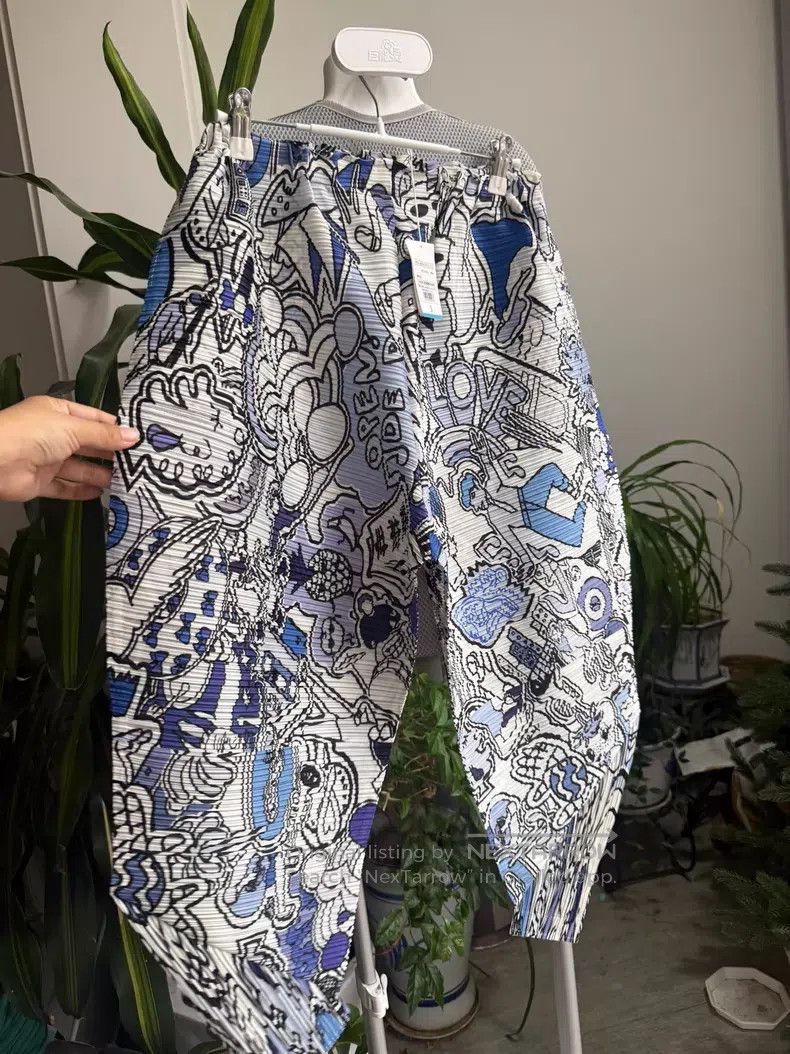 Issey Miyake Issey Miyake size:3 Graffiti Series Carrot Pants Size 31" - 2 Thumbnail