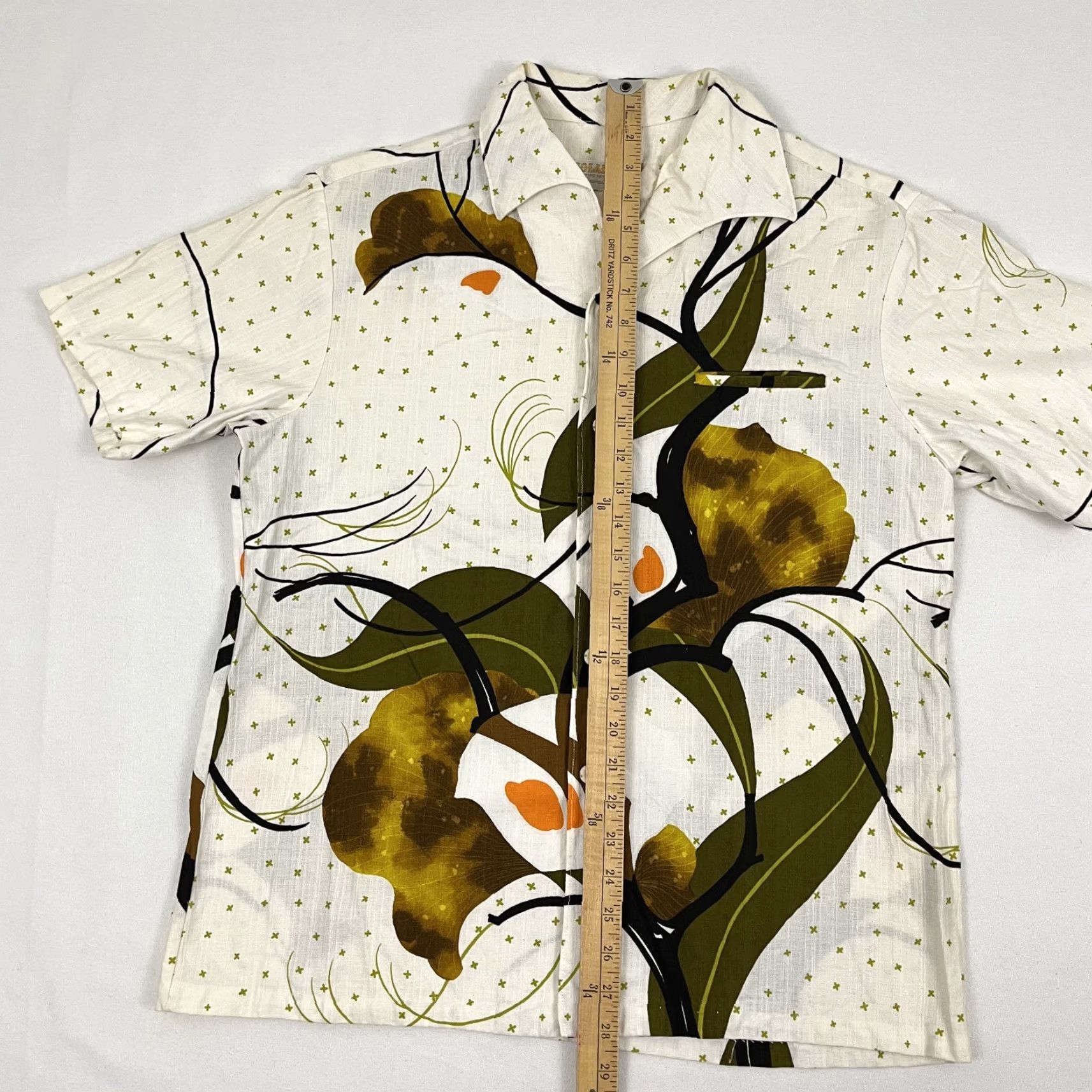 IOLANI VINTAGE Iolani Shirt Mens L White Floral Hawaiian Artsy Tropical Hula Camp 60s 70s Size US L / EU 52-54 / 3 - 3 Thumbnail
