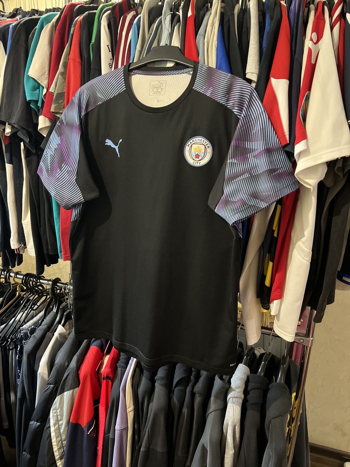 Puma 2019/2020 PUMA MANCHESTER CITY TRAINING FOOTBALL SHIRT SZ XL Size US XL / EU 56 / 4 - 1 Thumbnail