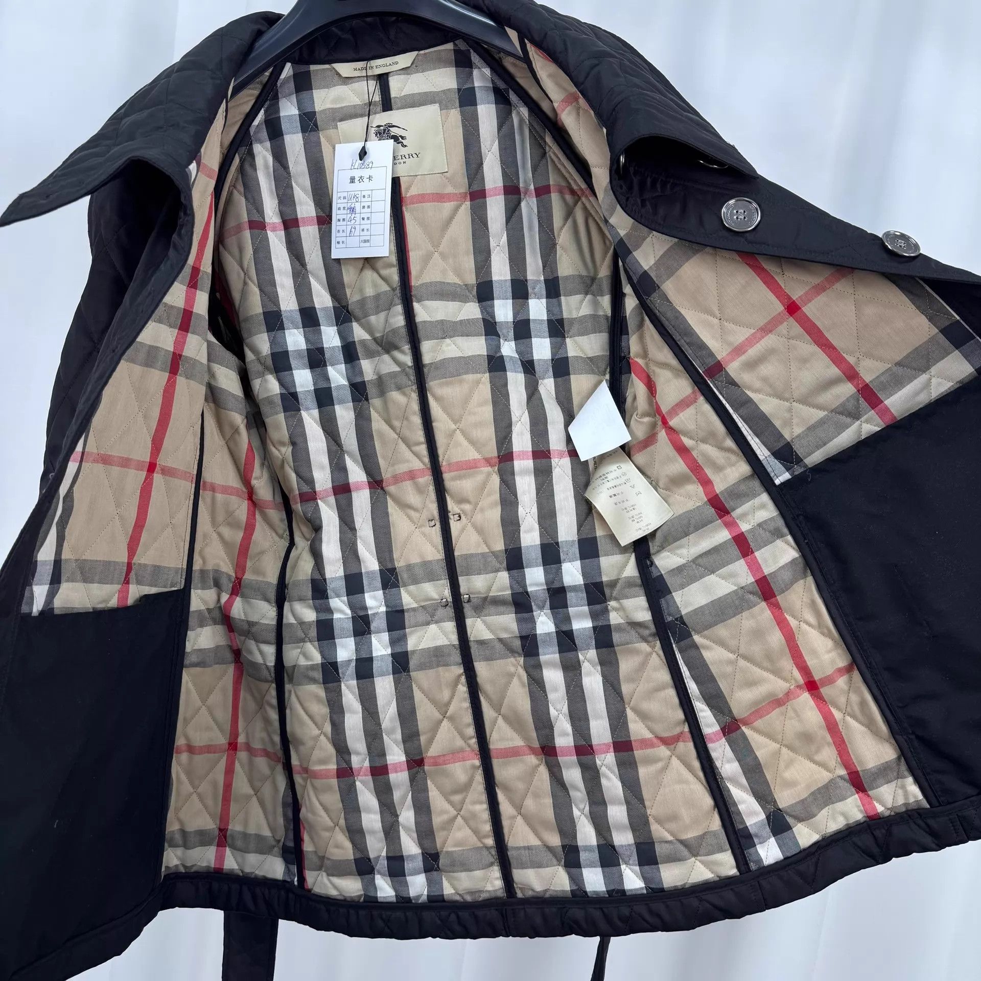 Burberry Burberry quilted black check padded coat UK8 98 new Size S / US 4 / IT 40 - 5 Thumbnail