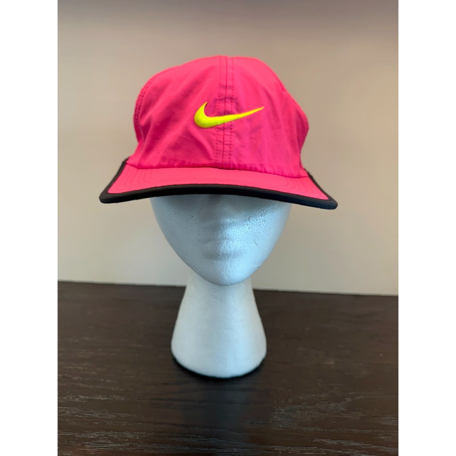 Nike Nike Dri-Fit Hat Cap Mens One Size Pink Featherlight Strapback Lightweight Breathable Adjustable Baseball Cap Size ONE SIZE - 2 Thumbnail