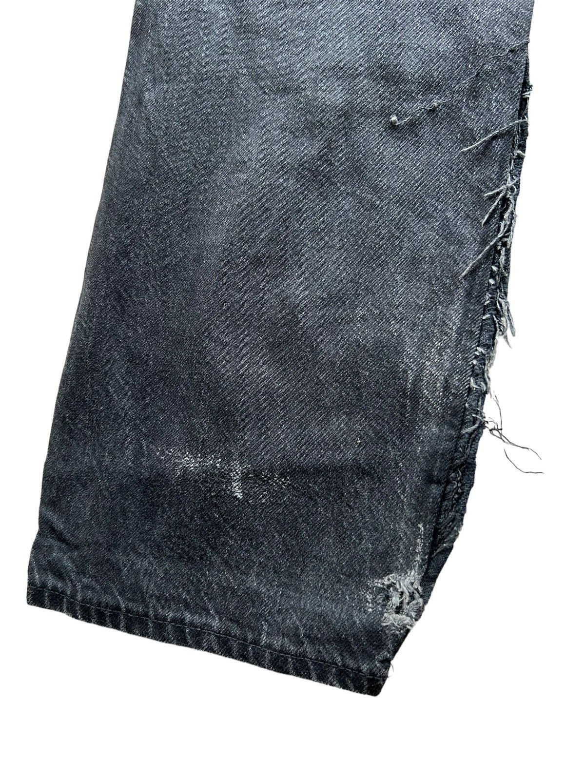 Undercover × Uniqlo UnderCover x uniqlo distressed denim ☠️ Size US 28 / EU 44 - 12 Thumbnail