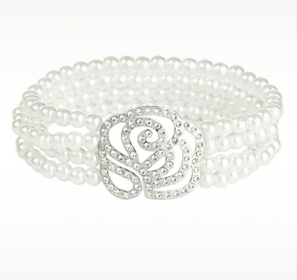 NBDN Nobrandedon 1 pc Wrist bracelet for women Size ONE SIZE - 1 Preview