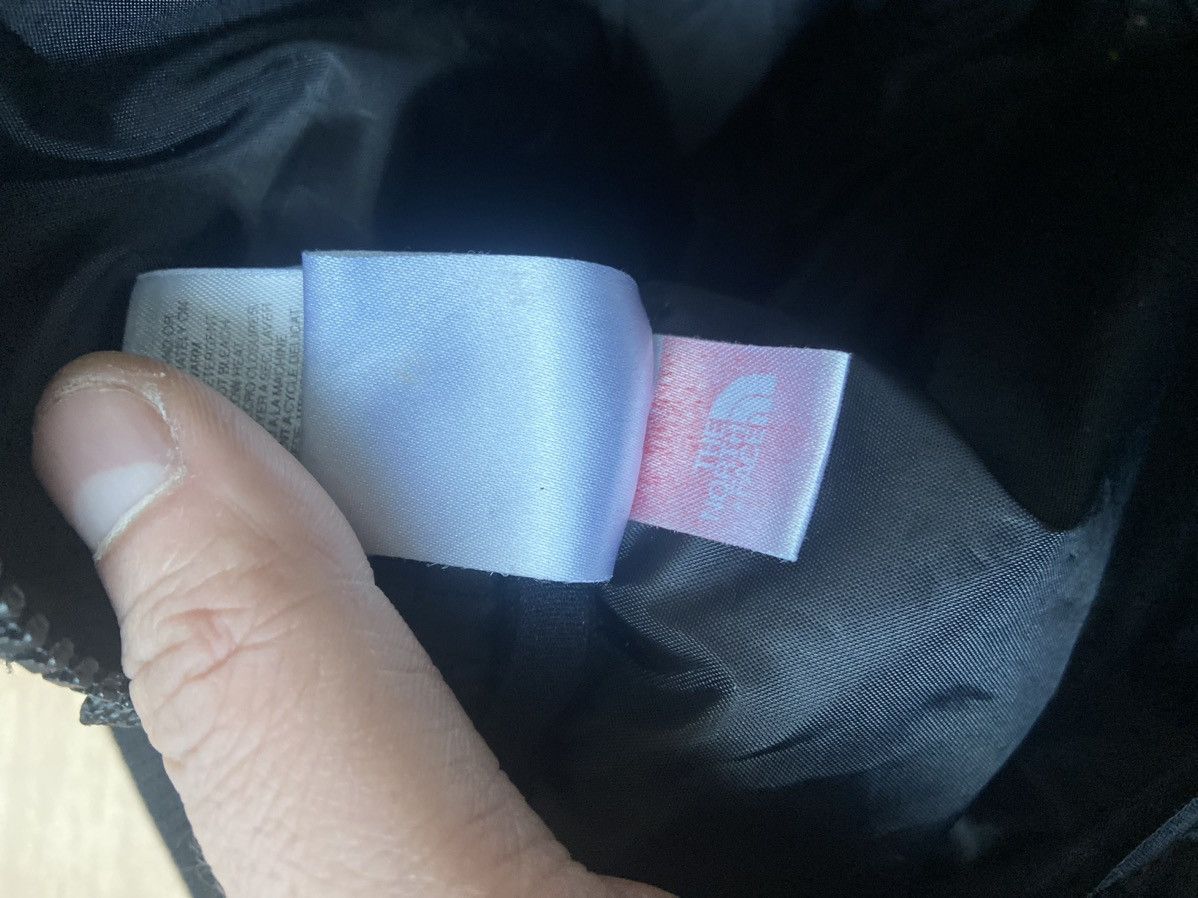 The North Face × Vintage custom bag made from an original vintage north face fleece Size 32 - 6 Thumbnail