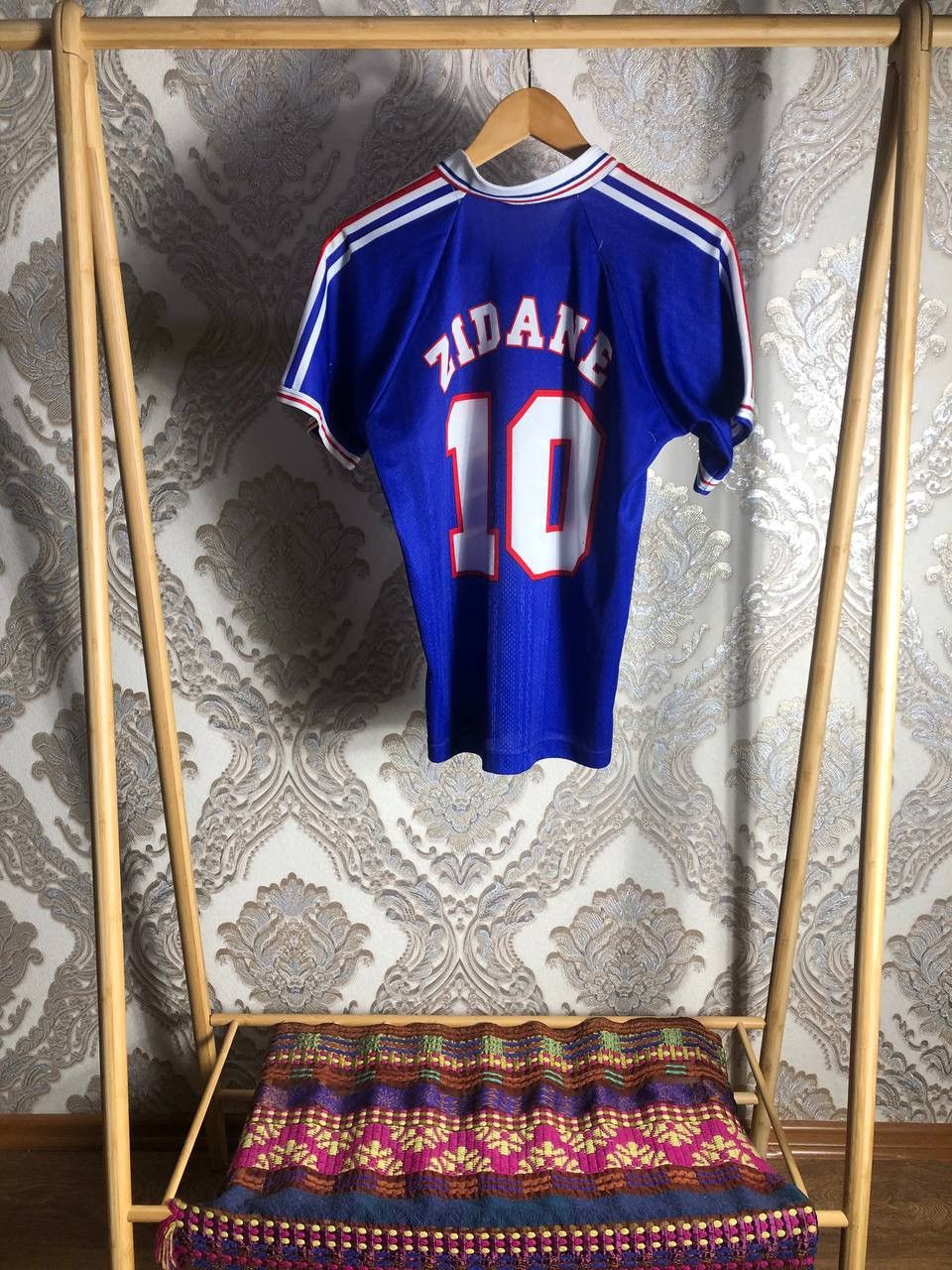 Vintage VERY RARE FRANCE ZIDANE 10 SOCCER JERSEY BLOKECORE RETRO 90s Size US S / EU 44-46 / 1 - 1 Thumbnail