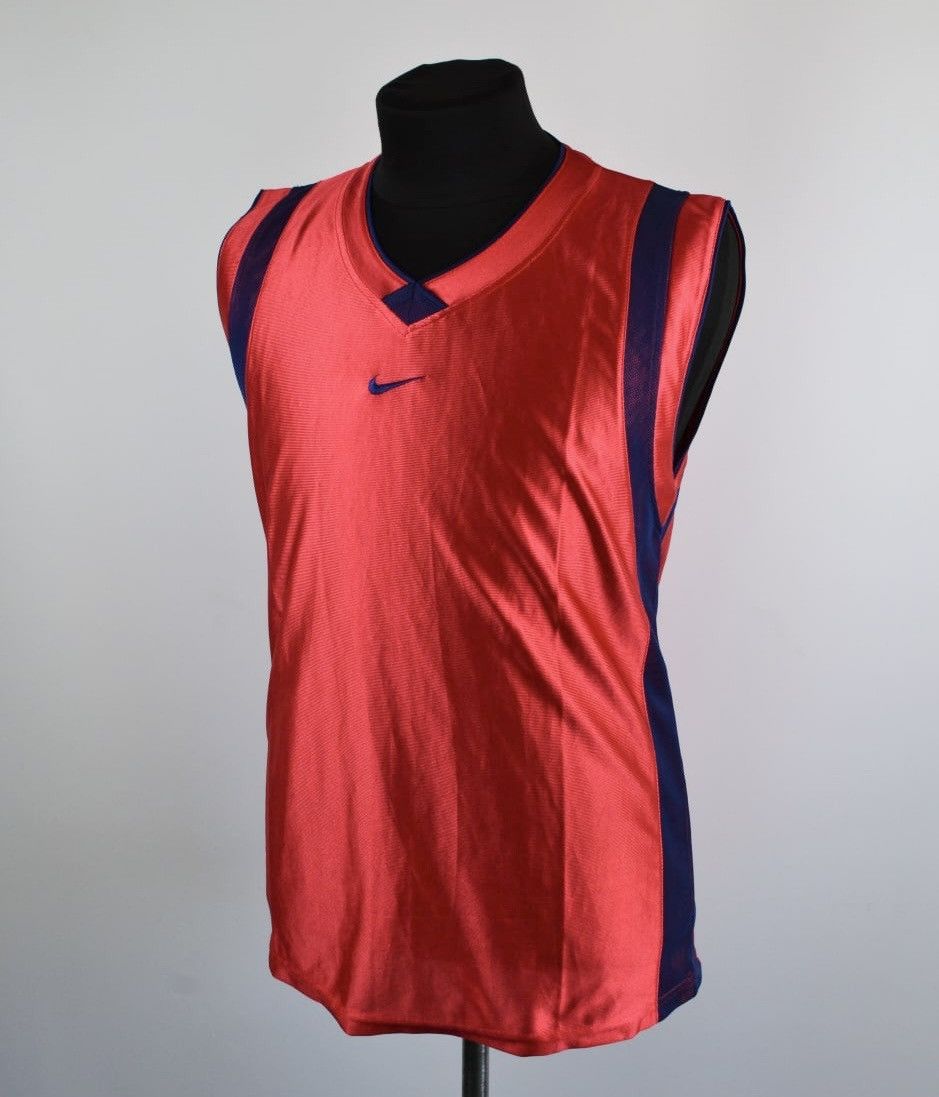 Nike × Nike ACG × Vintage Vintage Nike ACG tee undershirts streetwear y2k Size L Size US L / EU 52-54 / 3 - 1 Thumbnail