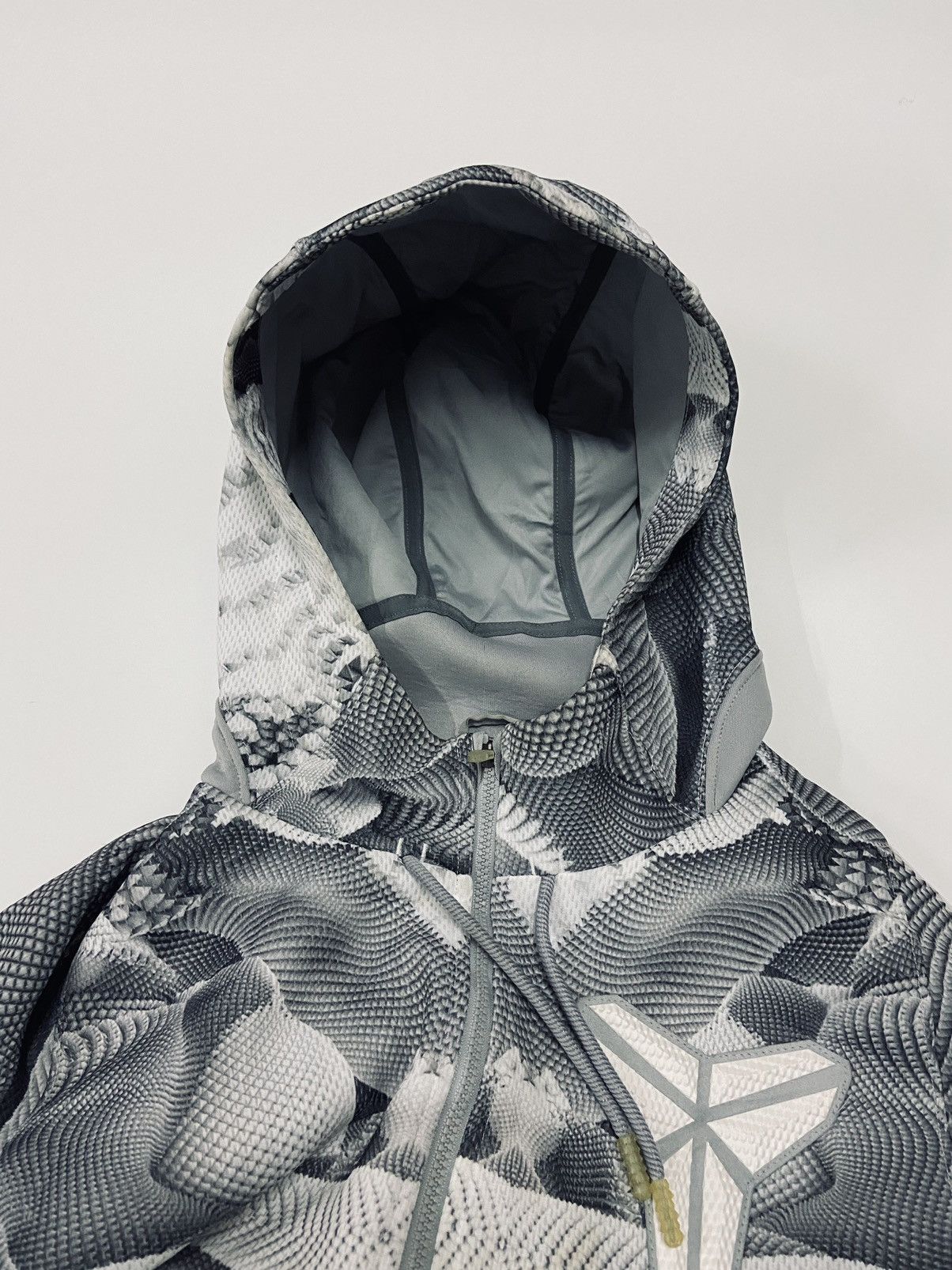 Nike NIKE KOBE BRYANT MAMBULA HYPERMESH JACKET Size US M / EU 48-50 / 2 - 13 Thumbnail