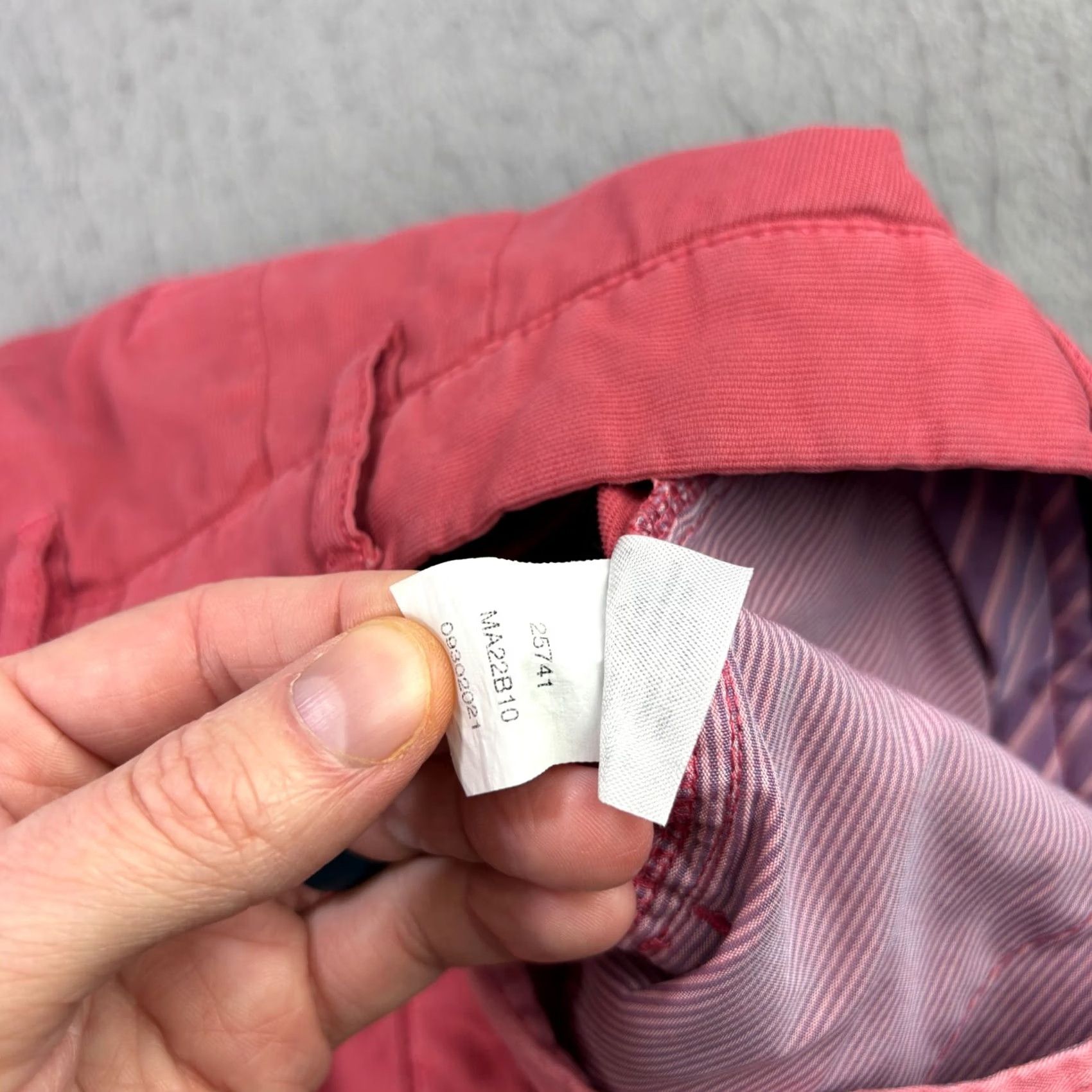 Peter Millar VINTAGE Peter Millar Shorts Mens 35 Red Chino Bedford Preppy Casual Golf Cotton Blend Shirt Size US 35 - 4 Thumbnail
