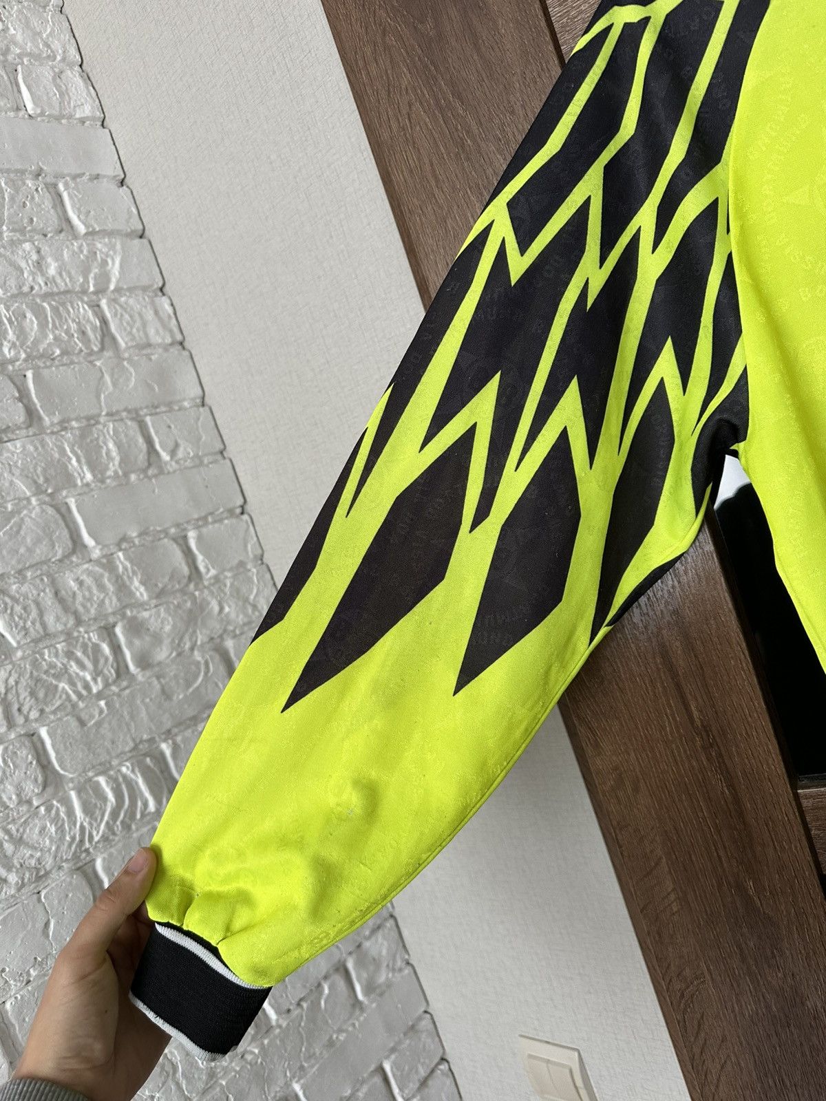 Nike 1994/1995 Nike Borussia Dortmund Vintage Long Sleeve Jersey Size US M / EU 48-50 / 2 - 13 Thumbnail