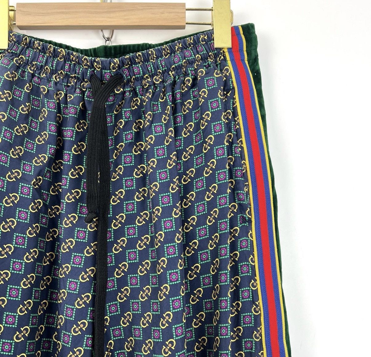 Gucci Gucci/Velvet Panel All-Over Print Side Logo Sweatpants K12 Size US 34 / EU 50 - 3 Thumbnail