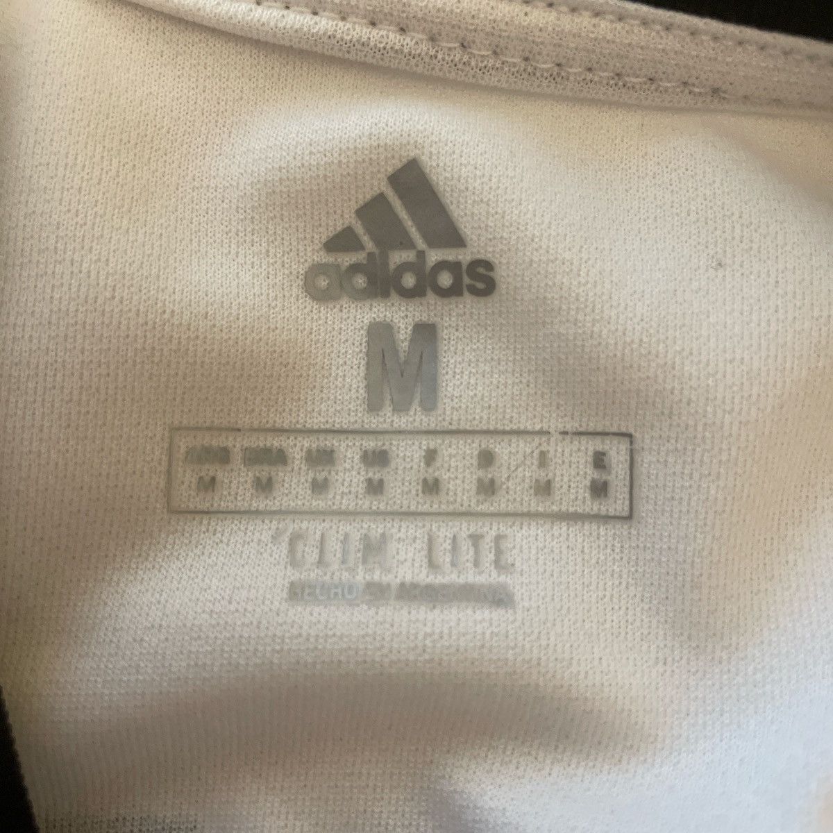 Adidas 2017-2018 River Plate Jersey Size US M / EU 48-50 / 2 - 3 Thumbnail