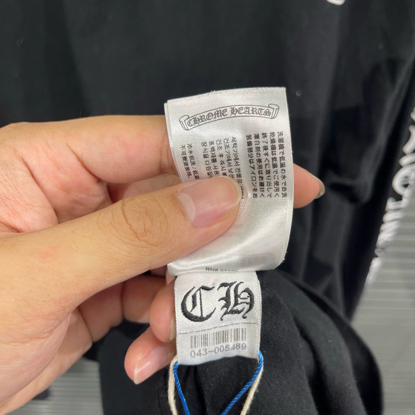 Chrome Hearts Chrome Hearts Scroll Logo Print LS M like new Size US M / EU 48-50 / 2 - 8 Thumbnail