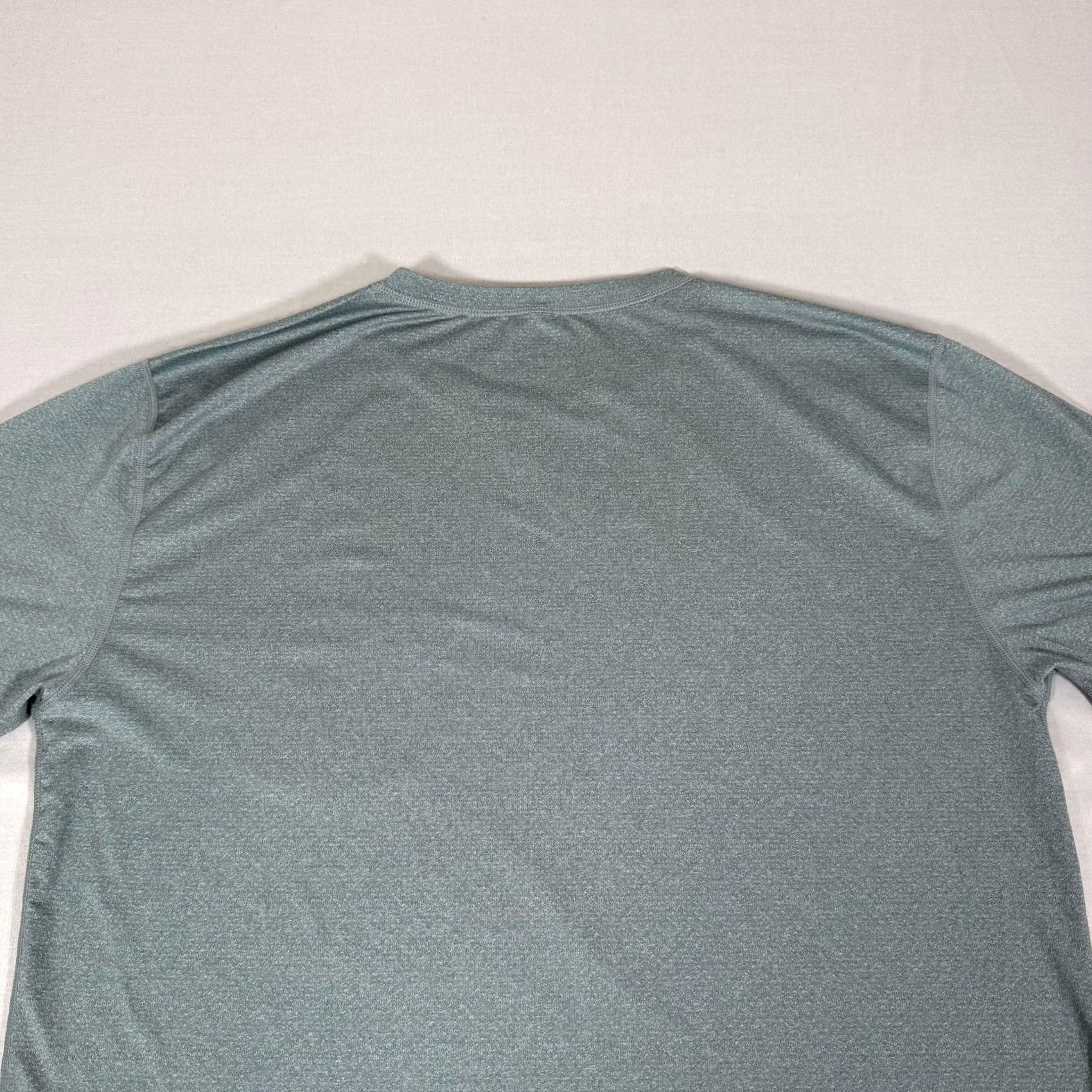 Vuori Vuori Shirt Mens XL Blue Tradewind Performance Pocket Lightweight Gym Work Out Crew Neck Short Sleeve T-Shirt Breathable Size US XL / EU 56 / 4 - 7 Thumbnail