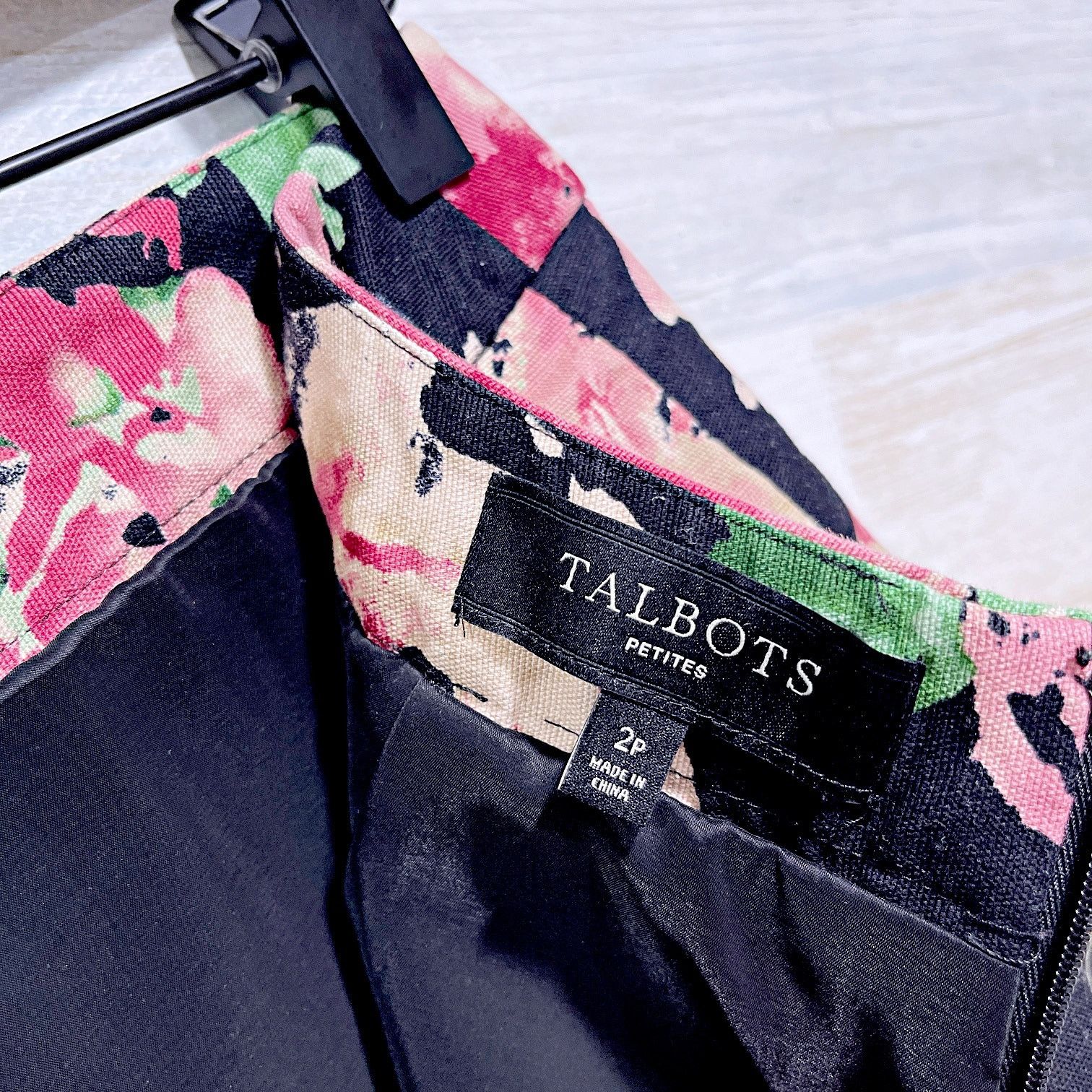 Other Talbots Floral Pencil Skirt Womens 2P 2 Petite Size 26" / US 2 / IT 38 - 6 Thumbnail
