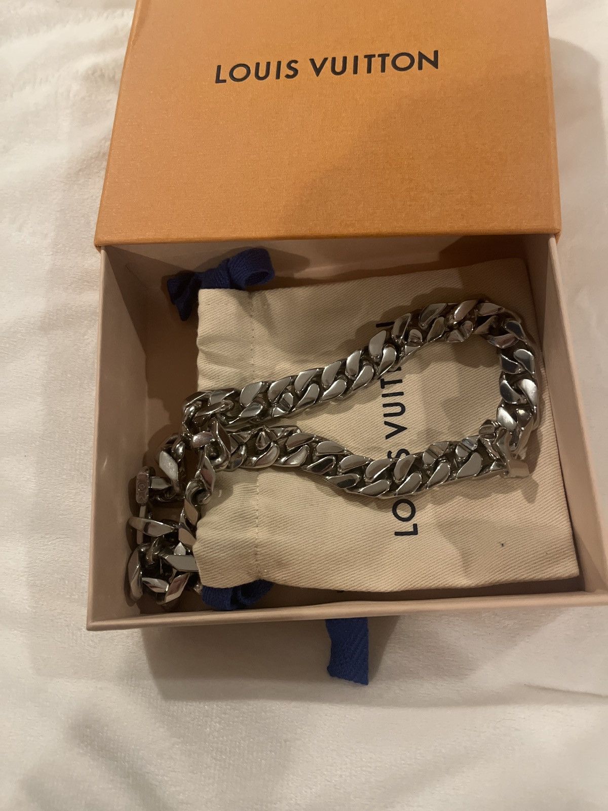 Louis Vuitton LOUIS VUITTON NECKLACE CHAIN MONOGRAM SILVER LV LOGO M69987 Size ONE SIZE - 2 Thumbnail
