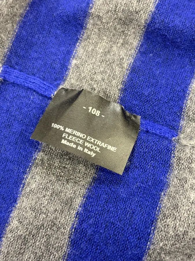 Gucci 2000s Gucci Grey & Blue Striped Minimalist Cardigan Size US S / EU 44-46 / 1 - 7 Thumbnail
