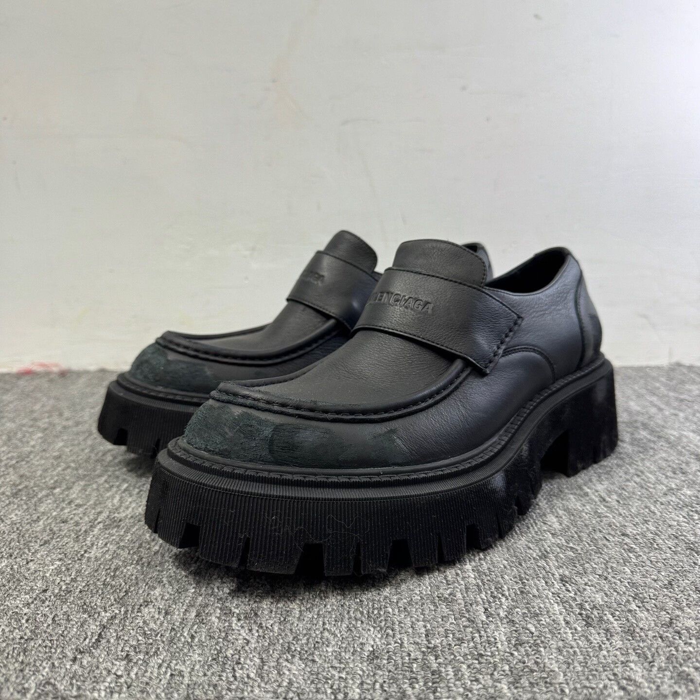 Balenciaga Balenciaga Worn Look Loafers Size 44 Size US 10.5 / EU 43-44 - 1 Thumbnail
