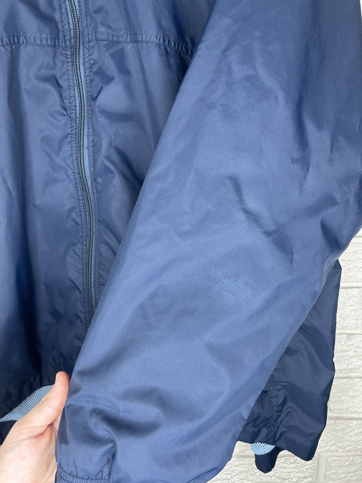 Nike Vintage Nike Glasgow Rangers Nylon Jacket Size US XL / EU 56 / 4 - 8 Thumbnail