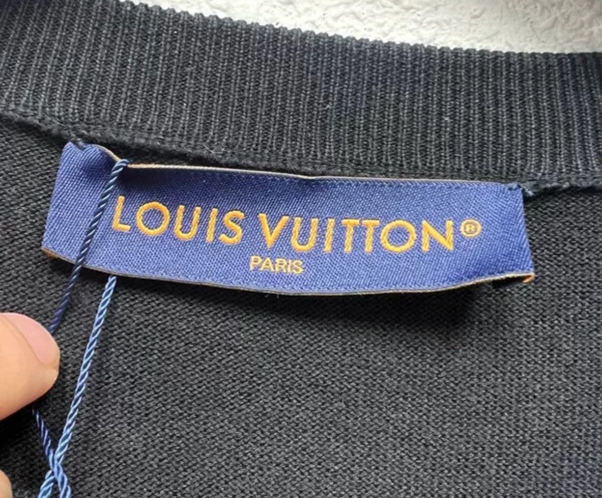 Louis Vuitton Louis Vuitton Letter Trunk Cartoon Short sleeved T-shirt Size US XXL / EU 58 / 5 - 3 Thumbnail