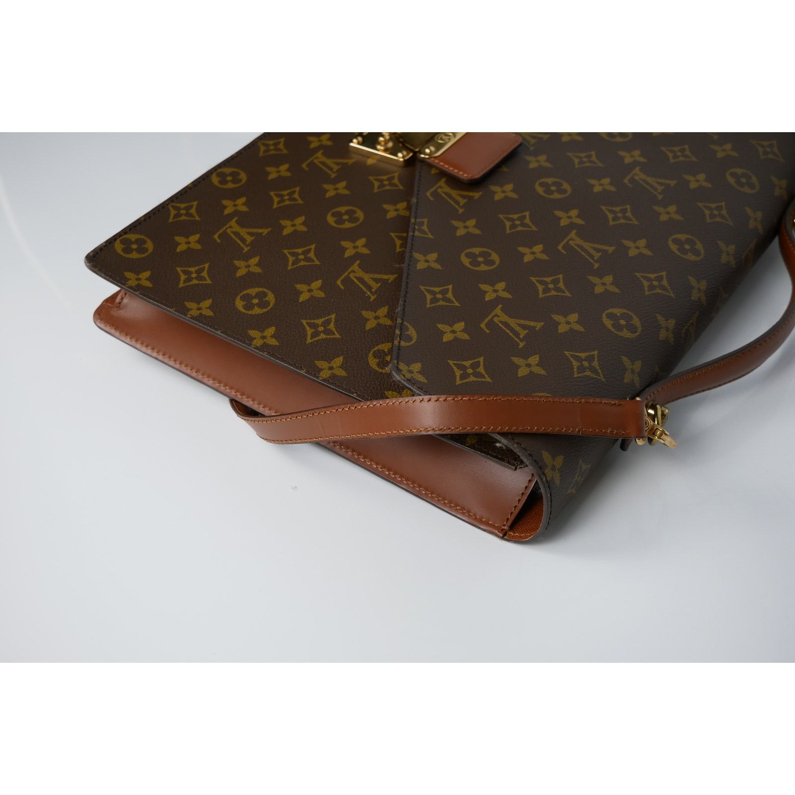 Louis Vuitton Louis Vuitton Monceau Bag Size ONE SIZE - 6 Thumbnail