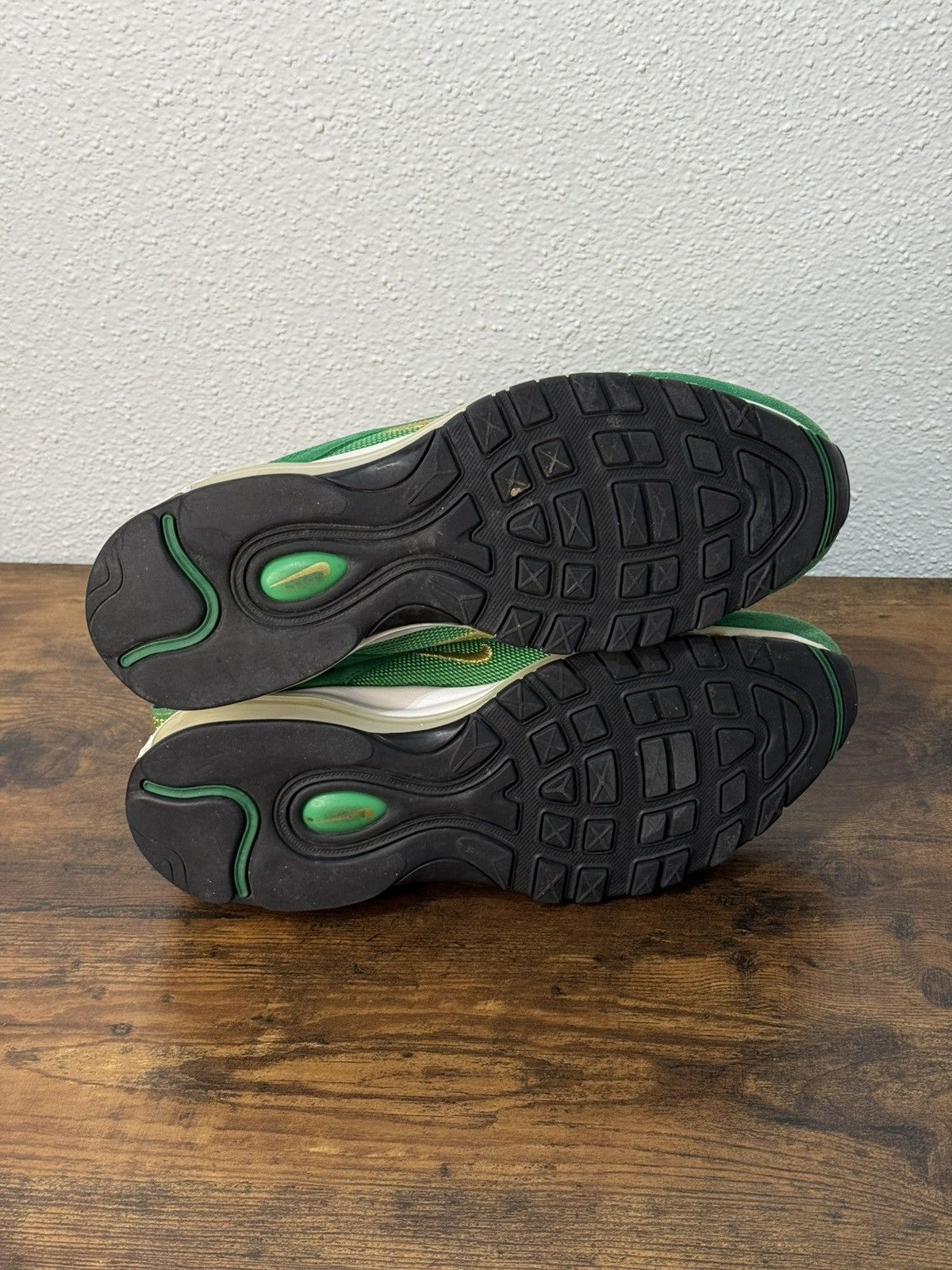Nike Nike Air Max 97 Lucky Green size 9.5 Size US 9.5 / EU 42-43 - 8 Thumbnail