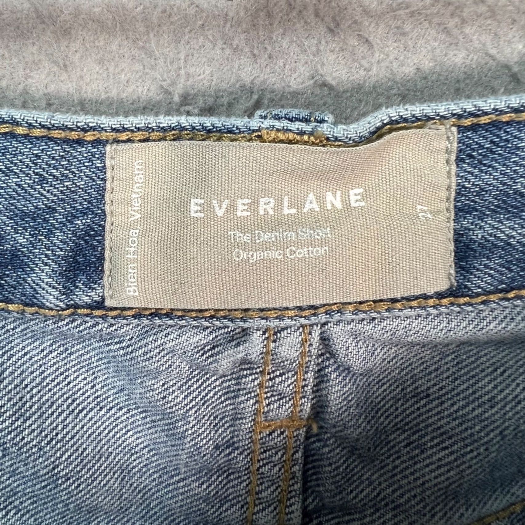 Everlane Everlane Womens 27 Distressed Denim Shorts Frayed Hem Organic Cotton Denim 5-Pocket Design High Rise Casual Summer Womens Shorts Size 27" / US 4 / IT 40 - 3 Thumbnail
