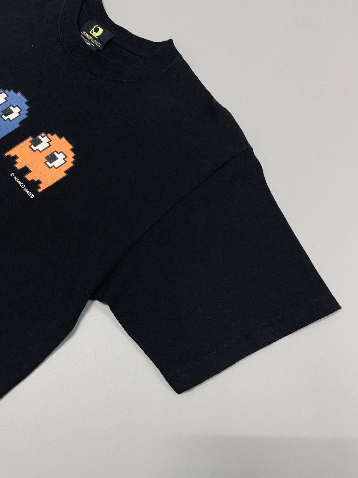 Other VINTAGE PAC MAN TEE Size US L / EU 52-54 / 3 - 9 Thumbnail