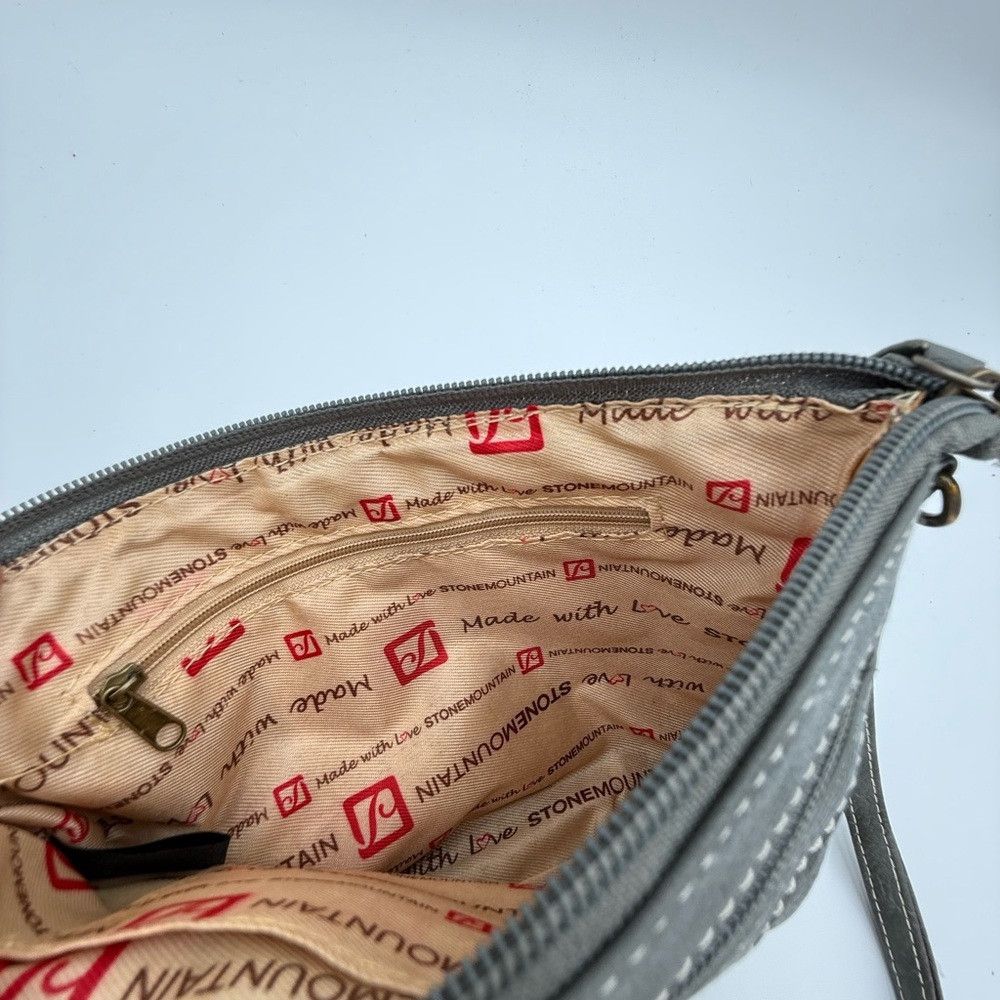 Other Vintage Stone Mountain Gray Faux Leather Patterned Shoulder Size ONE SIZE - 3 Thumbnail
