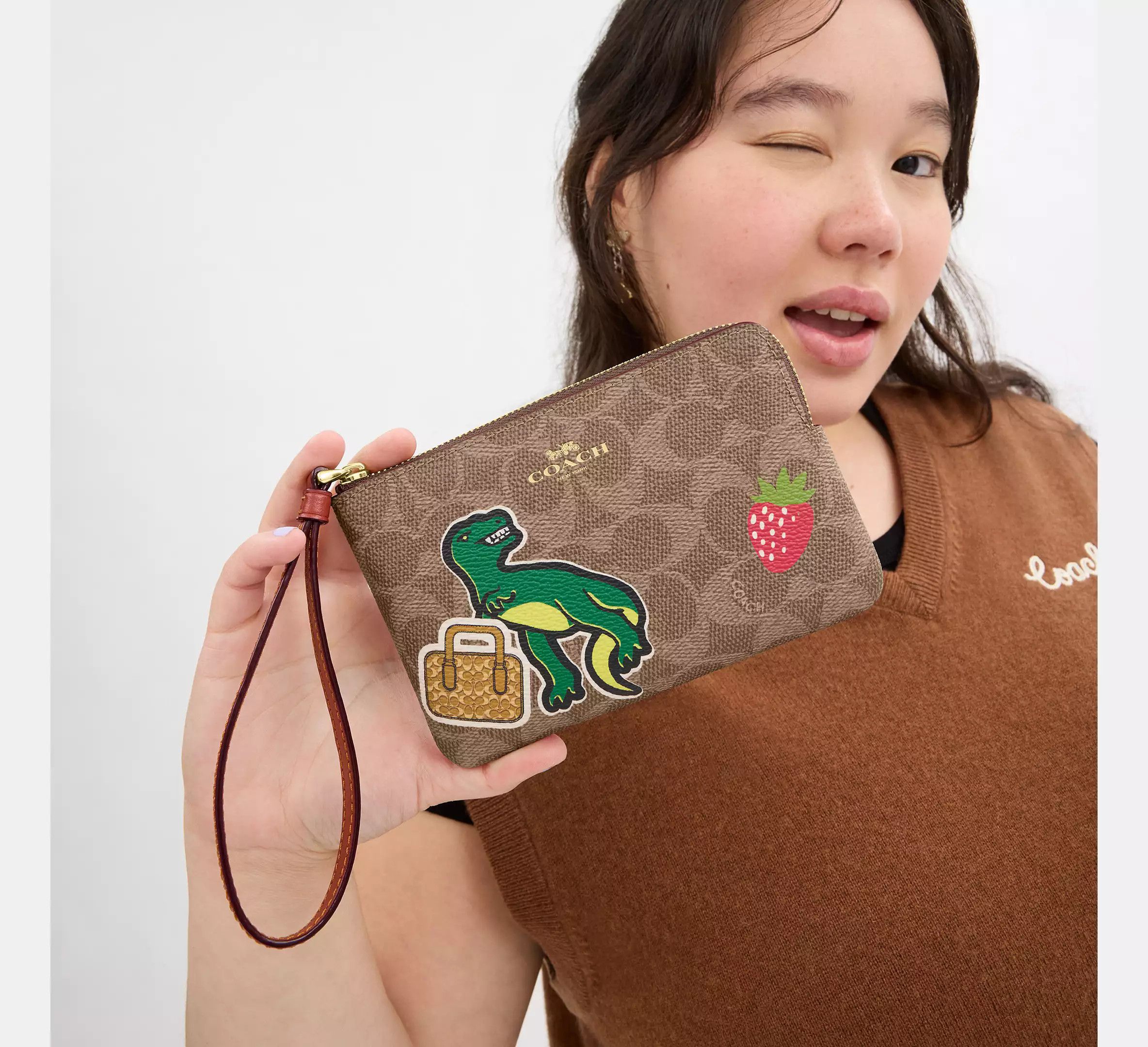 Coach Corner Zip Wristlet In Signature Canvas With Sticker Print Size ONE SIZE - 6 Thumbnail