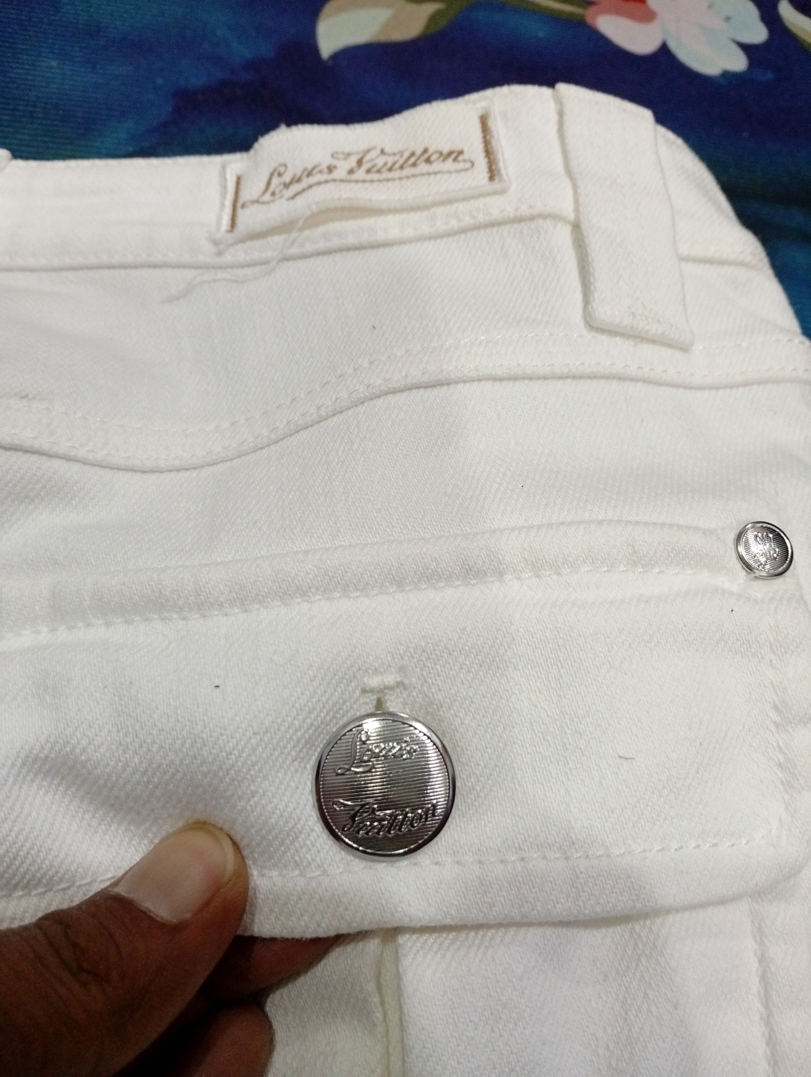 Louis Vuitton Louis Vuitton crop pants Size 28" / US 6 / IT 42 - 5 Thumbnail