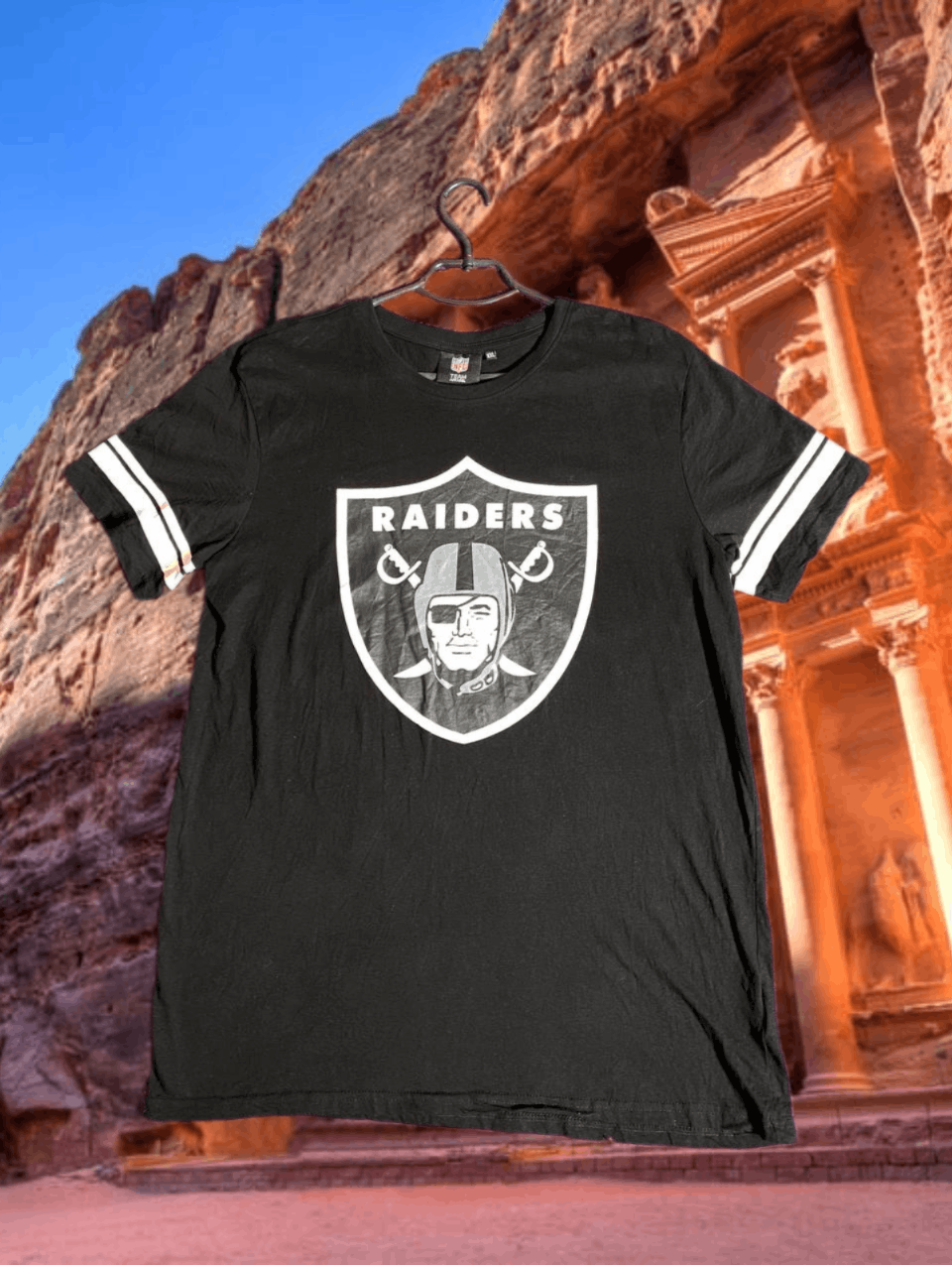 NFL × Vintage Vintage NHL Oakland Raiders Tshirt Streetwear Style Size US XXL / EU 58 / 5 - 1 Thumbnail