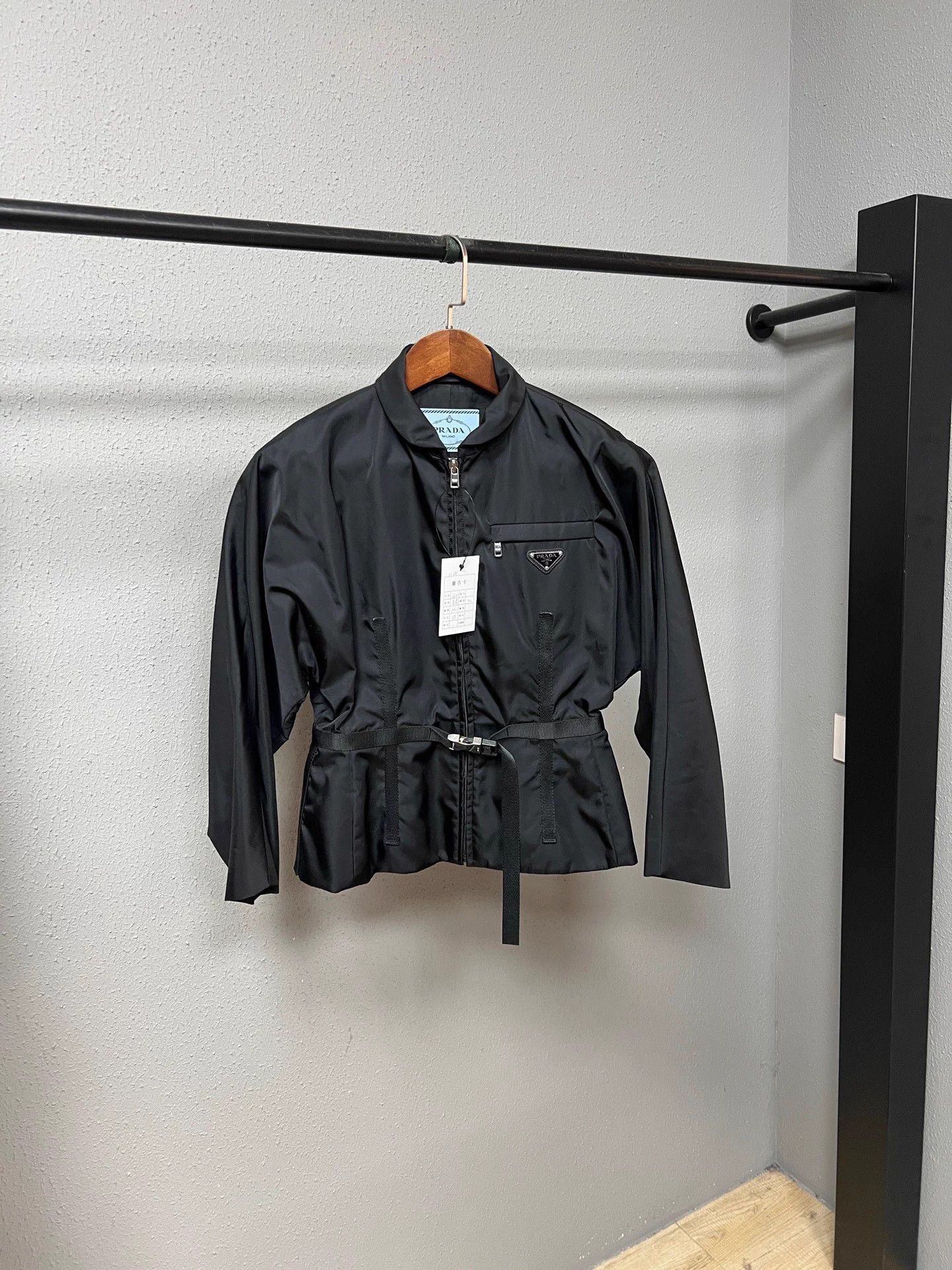 Prada Prada Black Nylon Waist-cinching Jacket Size US XS / EU 42 / 0 - 1 Thumbnail