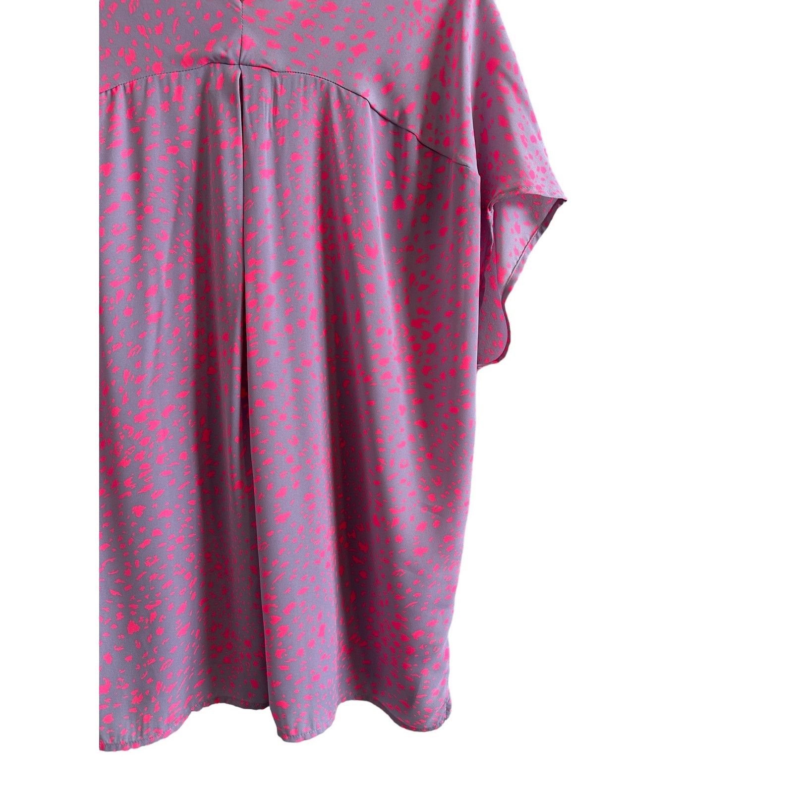 Other Adrienne Purple and Pink Cheetah V-Neck Short Sleeve Blouse Size S / US 4 / IT 40 - 11 Thumbnail