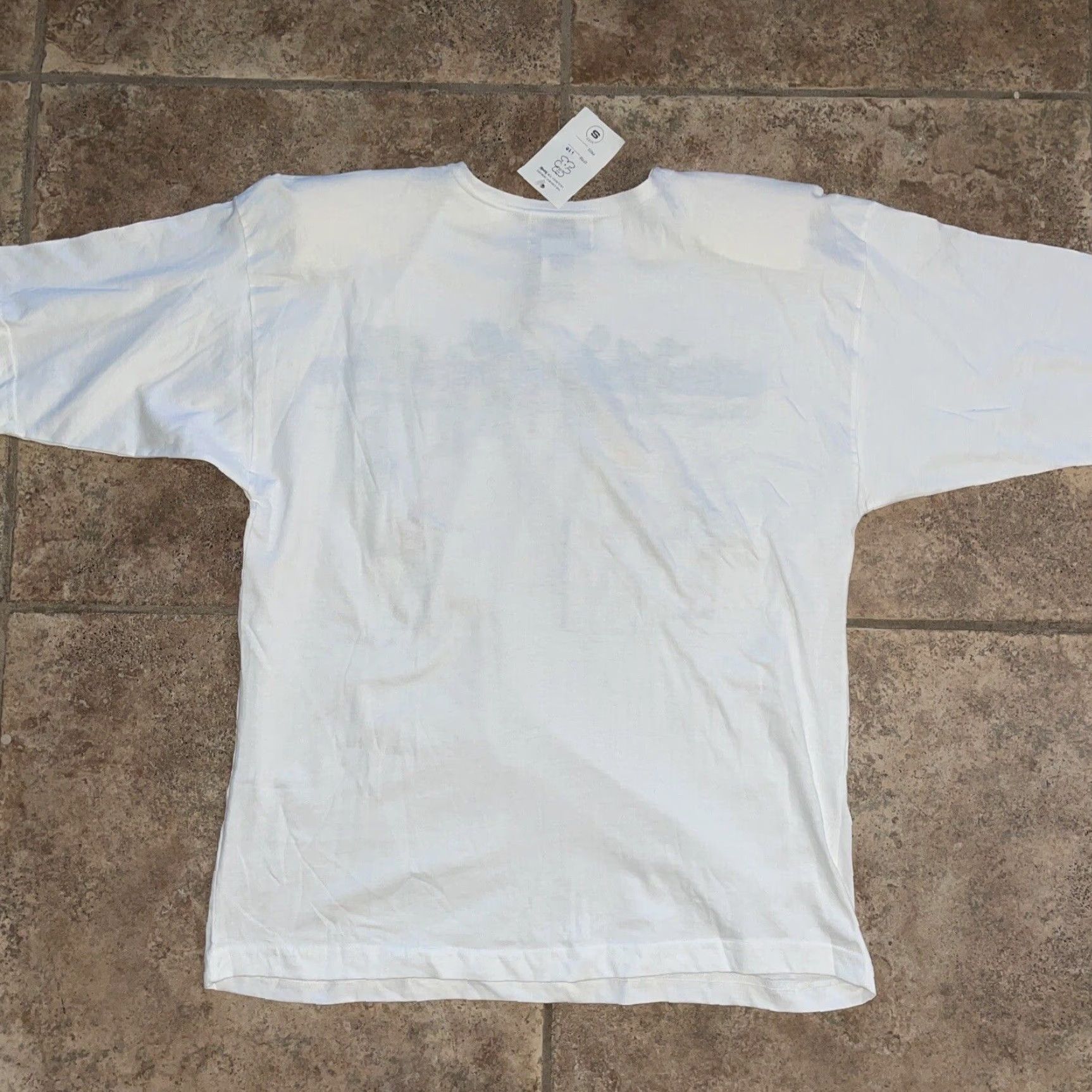 Vintage VINTAGE Fiorelli Tennis T-Shirt Men S White Shoulder Pads Graphic 90s Size US S / EU 44-46 / 1 - 4 Thumbnail