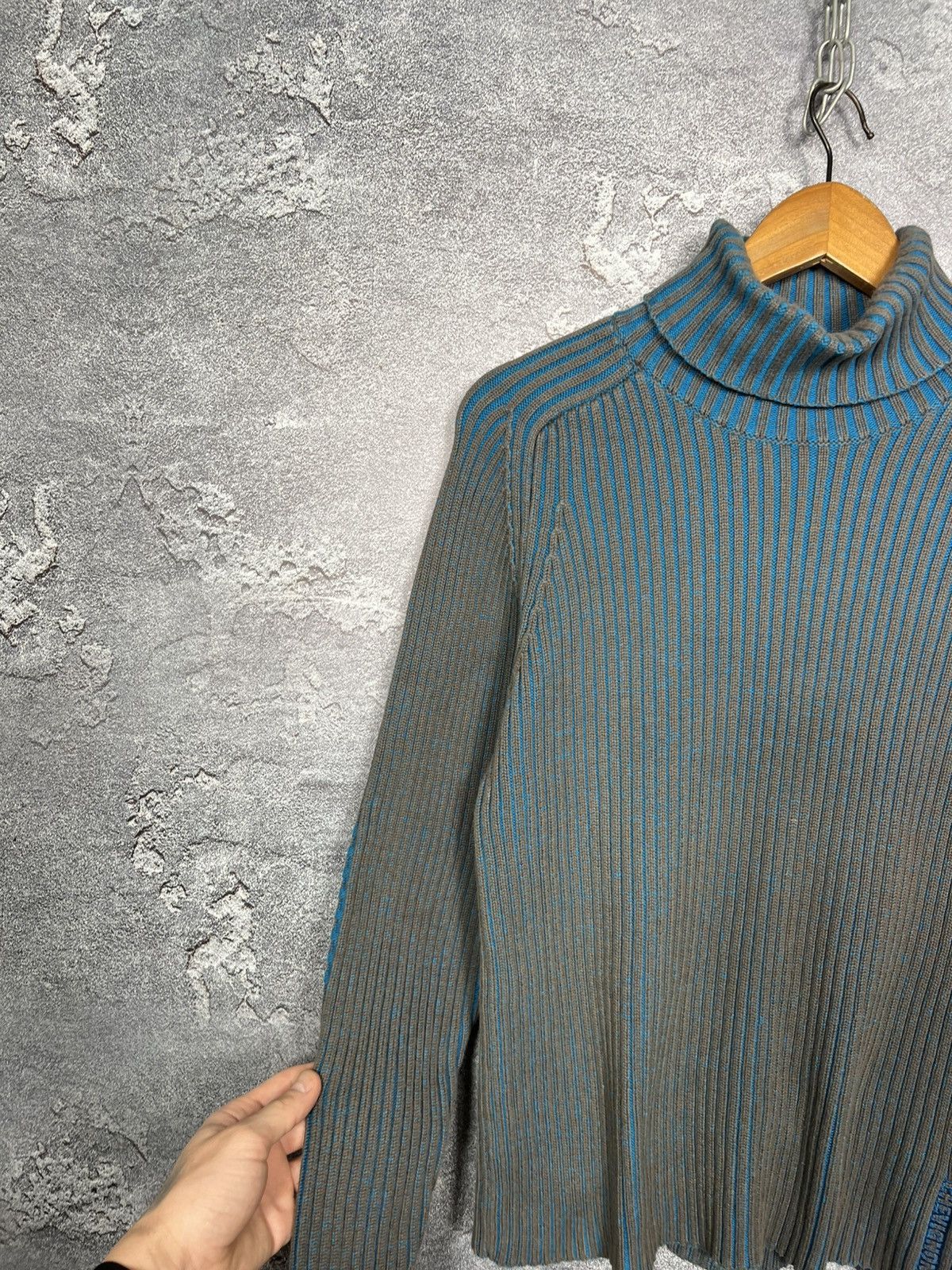 Chevignon Vintage Chevignon Ribbed Turtleneck Sweater A Blue Pattern Size US M / EU 48-50 / 2 - 3 Thumbnail