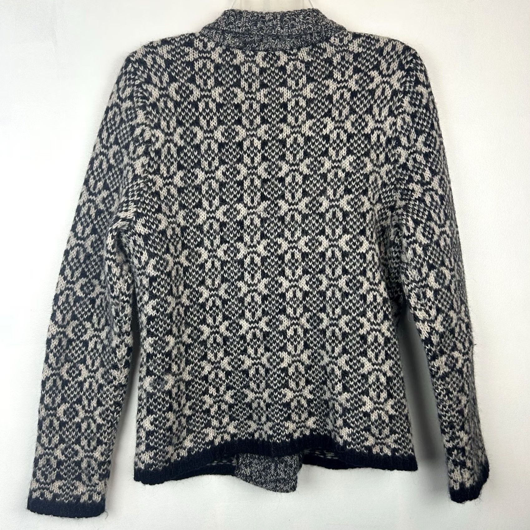 Banana Republic Banana Republic Cardigan Sweater Womens M Blue Alpaca Wool Blend Academia Pattern Knit Cardigan With Pockets Size M / US 6-8 / IT 42-44 - 2 Thumbnail