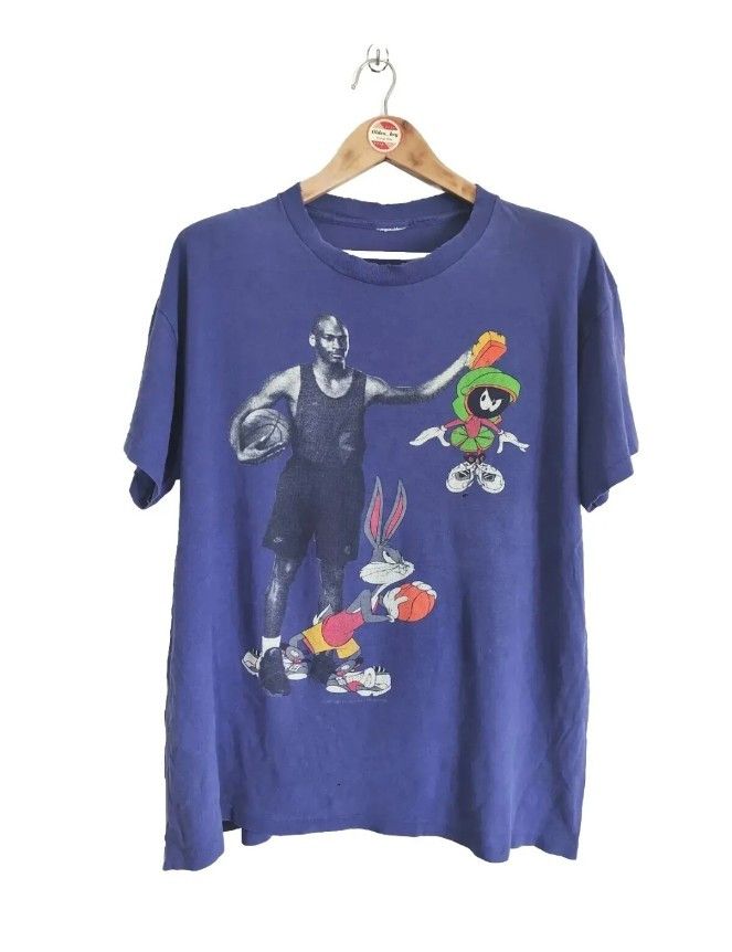 looney tunes nike t shirt