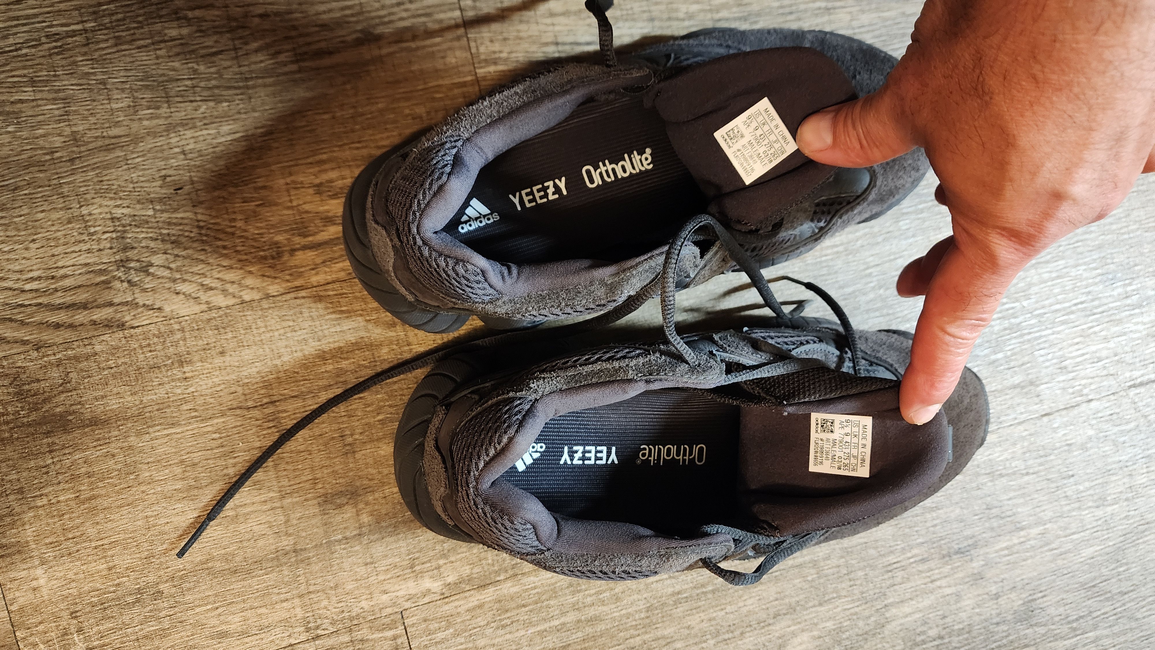 Adidas adidas Yeezy 500 'Utility Black' sneakers. Size US 9.5 / EU 42-43 - 2 Thumbnail