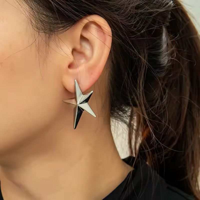 Other Five-pointed Star Stud Earrings Size ONE SIZE - 1 Thumbnail
