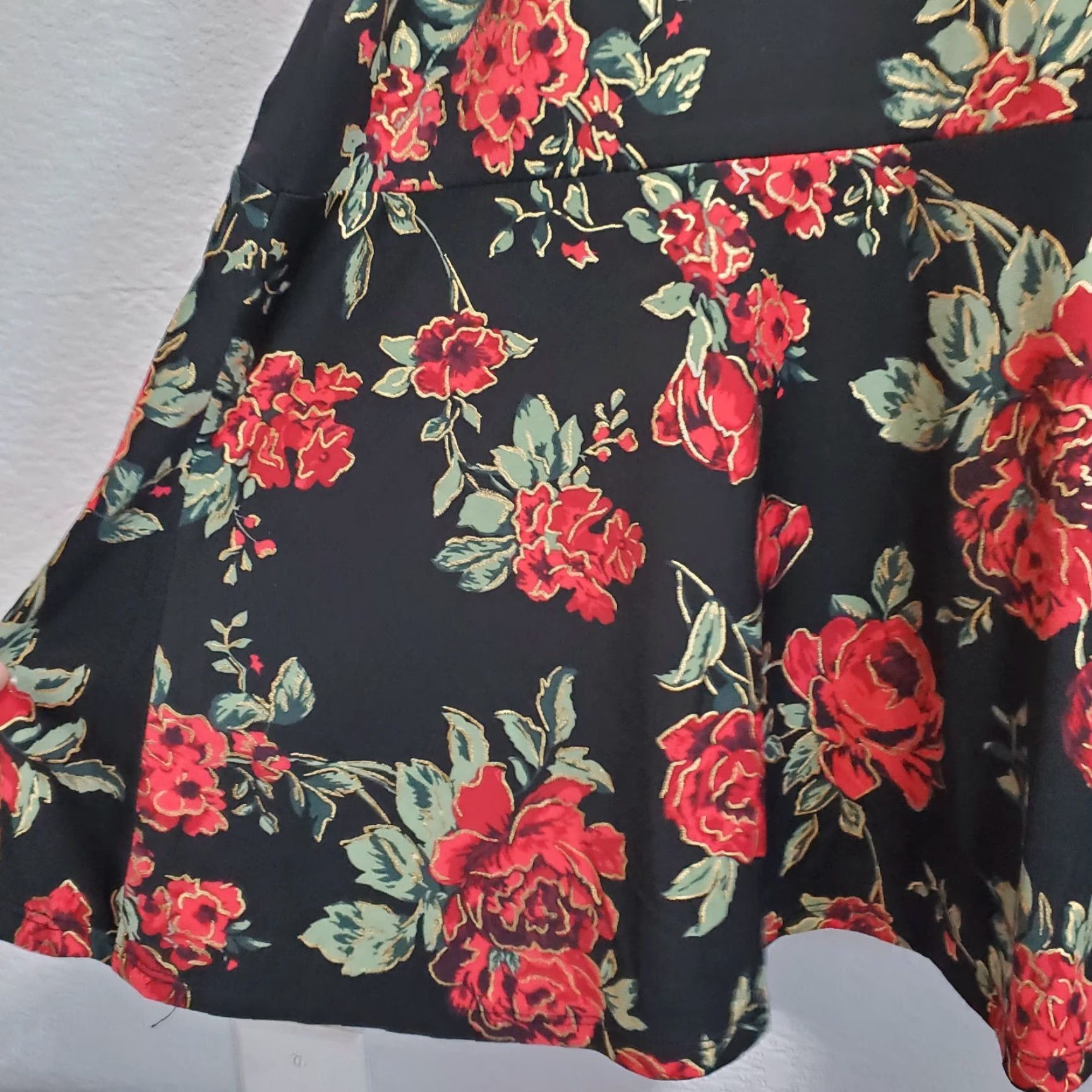 Vintage Catherines Dress Womens 2X Black Floral Ruffle Sleeve Pullover Knee Length Round Neck Womens Size XXL / US 16-18 / IT 52-54 - 7 Thumbnail