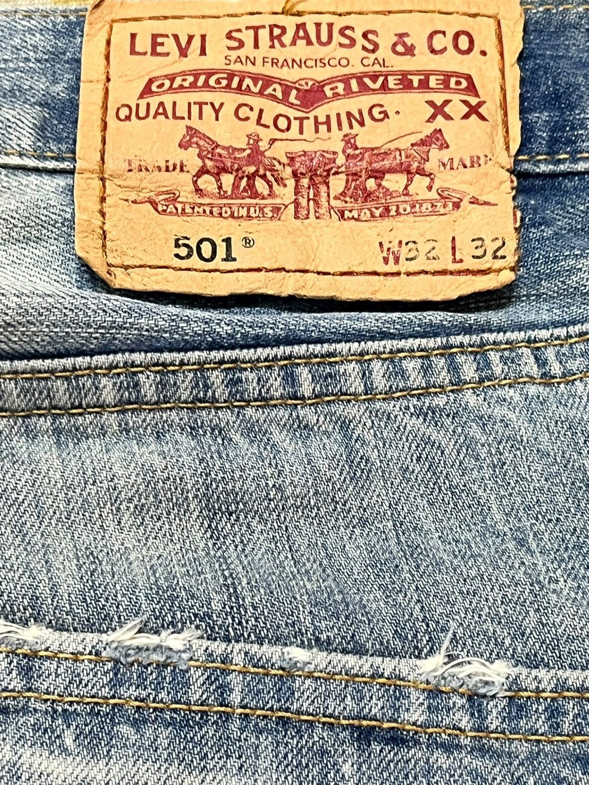 Levi's Vintage Clothing Vintage Levi’s 501 Faded Grunge Distressed Denim Size US 33 - 8 Thumbnail