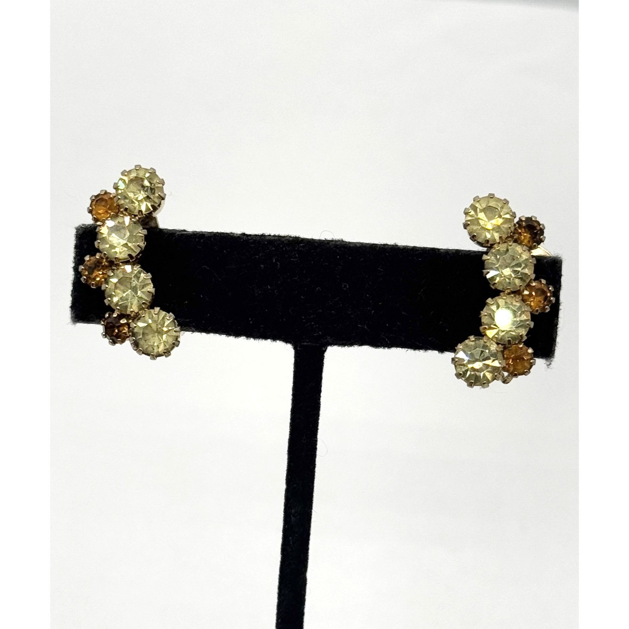 Vintage Vintage glass rhinestone climber clip on earrings Size ONE SIZE - 1 Thumbnail