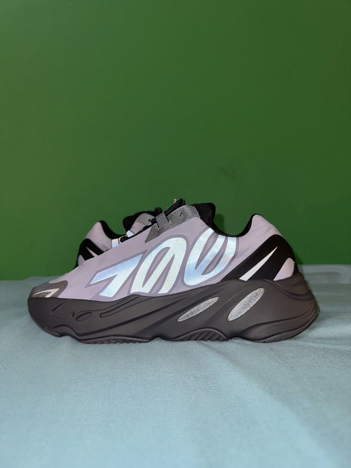 Adidas Adidas Yeezy 700 MNVN Geode 2022 Size US 11 / EU 44 - 2 Thumbnail